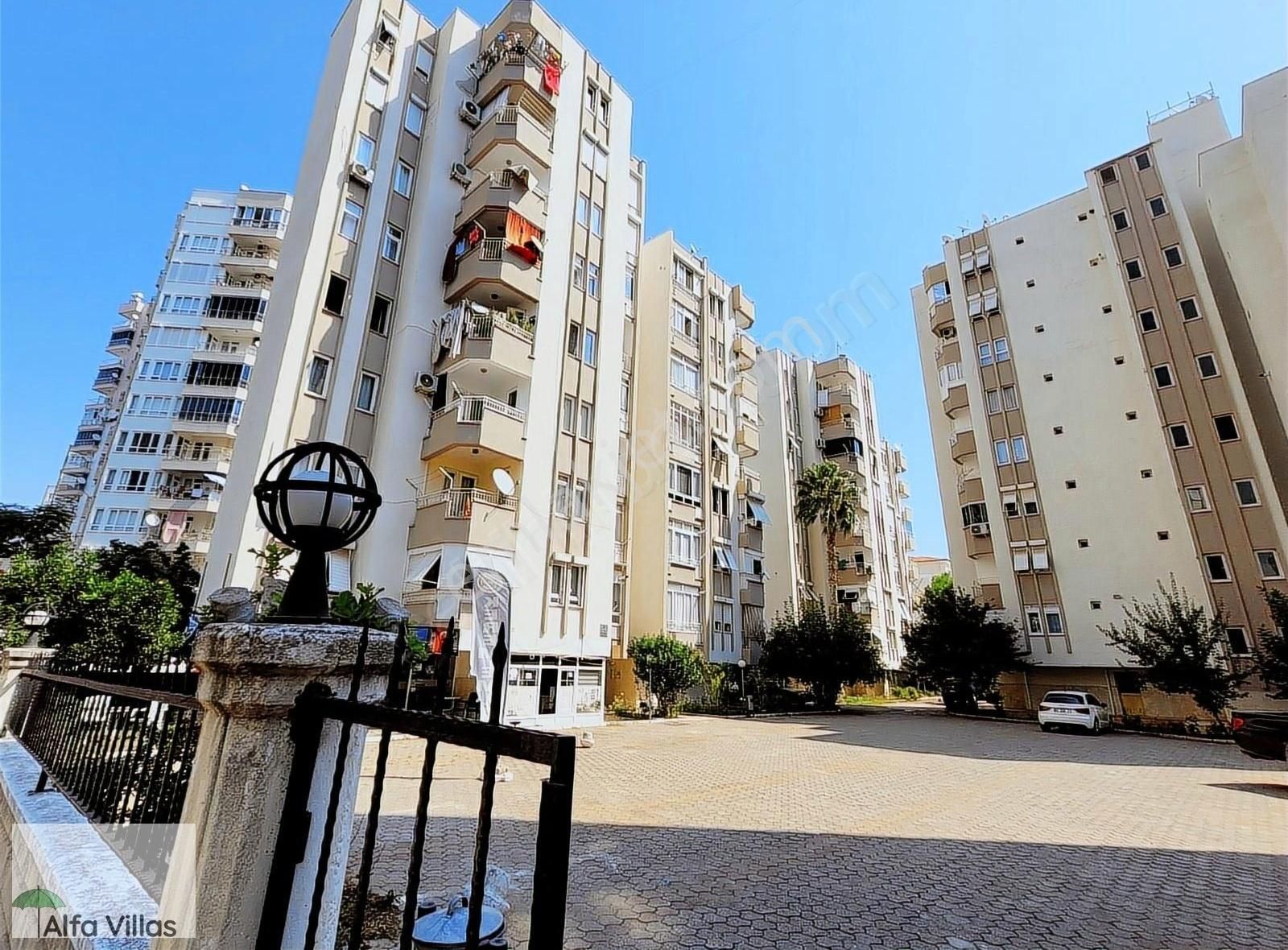 Konyaaltı Uluç Kiralık Daire BULVAR ÜZERİNDE KİRALIK 3+1 FERAH DAİRE 135 M2