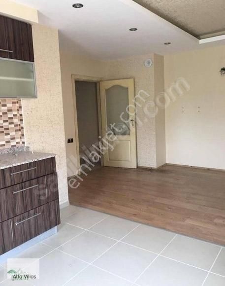 Döşemealtı Bahçeyaka Satılık Daire Döşemaltında 3+1 150 M2 Genişliğinde Daire