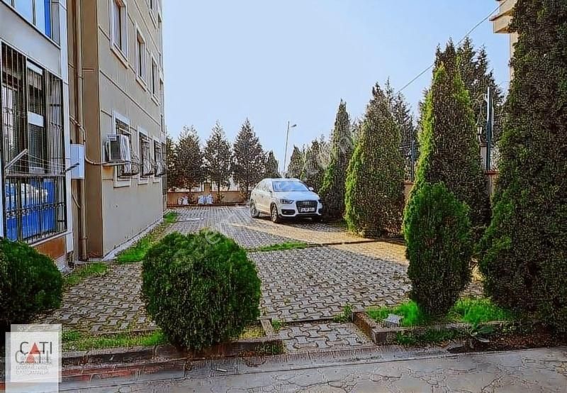 Tuzla Yayla Satılık Daire TUZLA YAYLA MAH. VATAN CAD. PARALEL 2+1 100M2