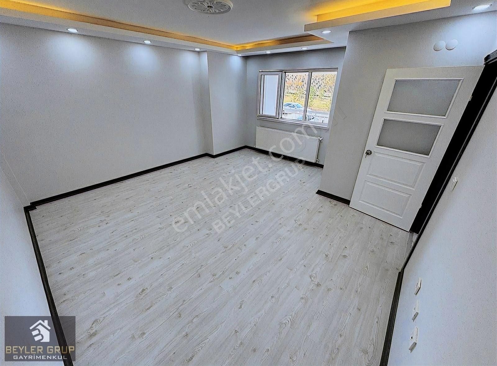 Etimesgut Elvan Satılık Daire ETİMESGUT ELVAN MAH'DE PARK CEPHELİ FULL YAPILI SATILIK DAİRE