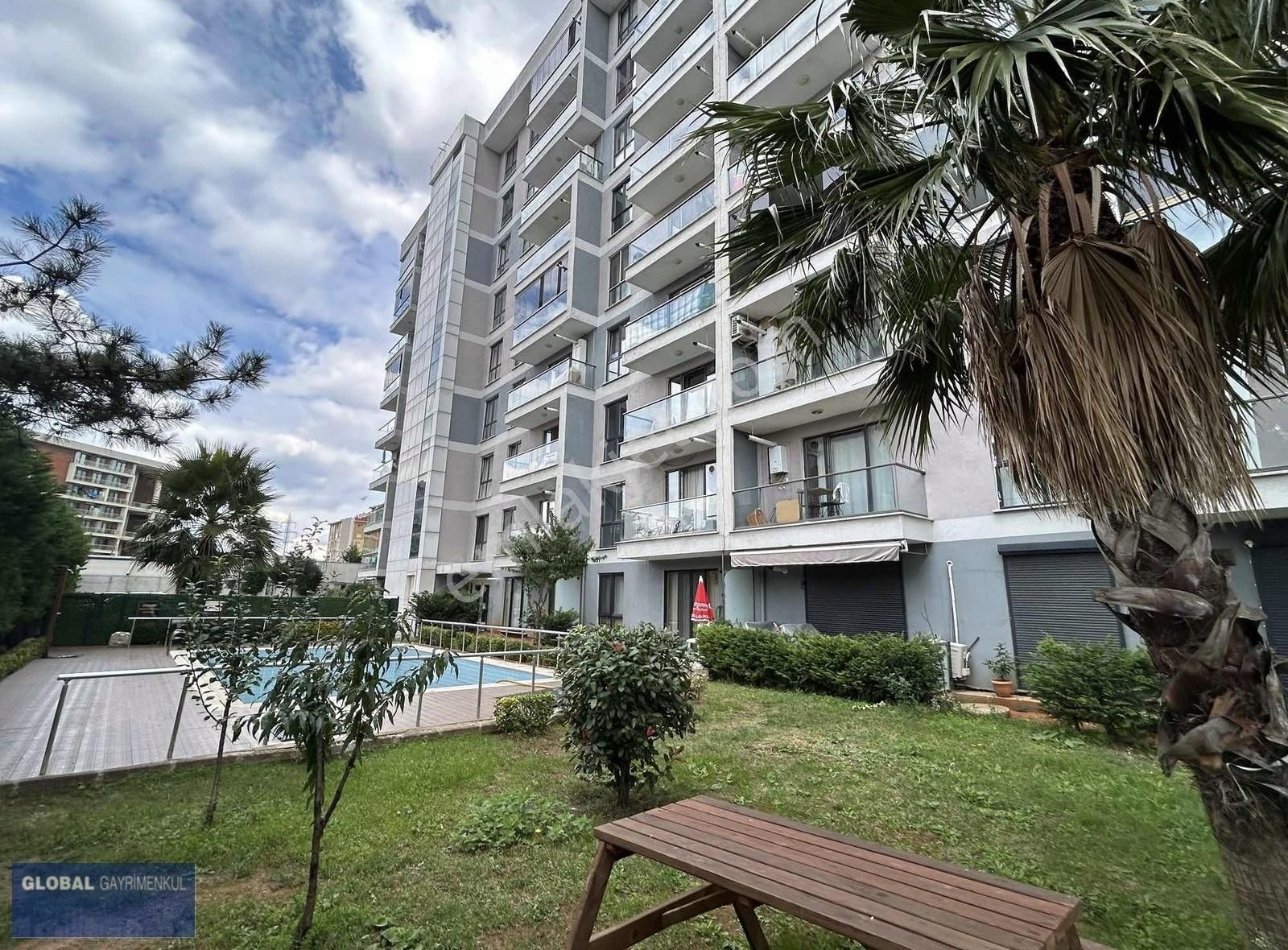 Tuzla Aydınlı Satılık Daire SİTE İÇERİSİNDE,EBEVEYN BANYOLU, AÇIK OTOPARK, HAVUZLU 2+1 DAİRE