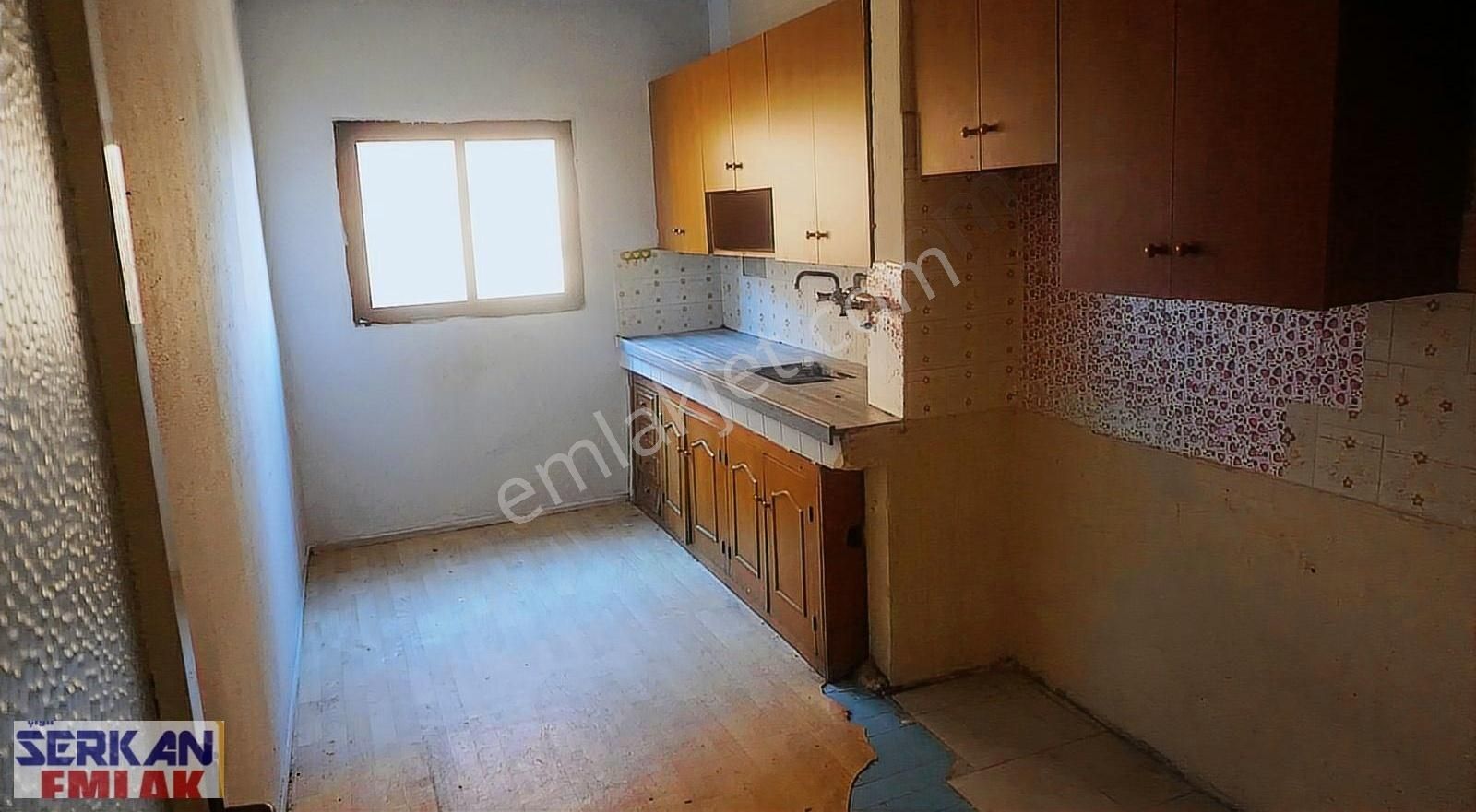 Çiğli Şirintepe Kiralık Daire Şirintepede Kiralık 3+1 Balkonlu Çiğli Serkan Emlak Dan