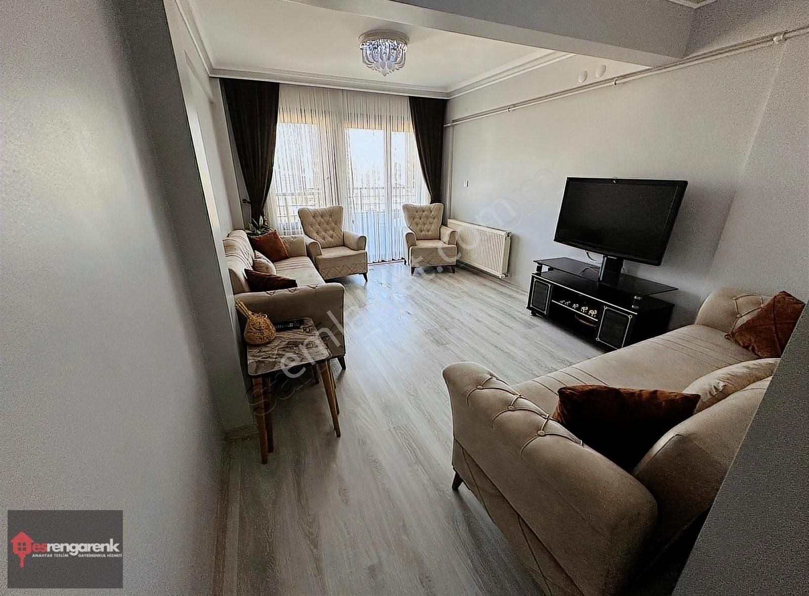 Beyoğlu Küçük Piyale Satılık Daire 7483 RENGARENK TEN MANZARALI 110M2 2+1 SATILIK MASRAFSIZ DAİRE