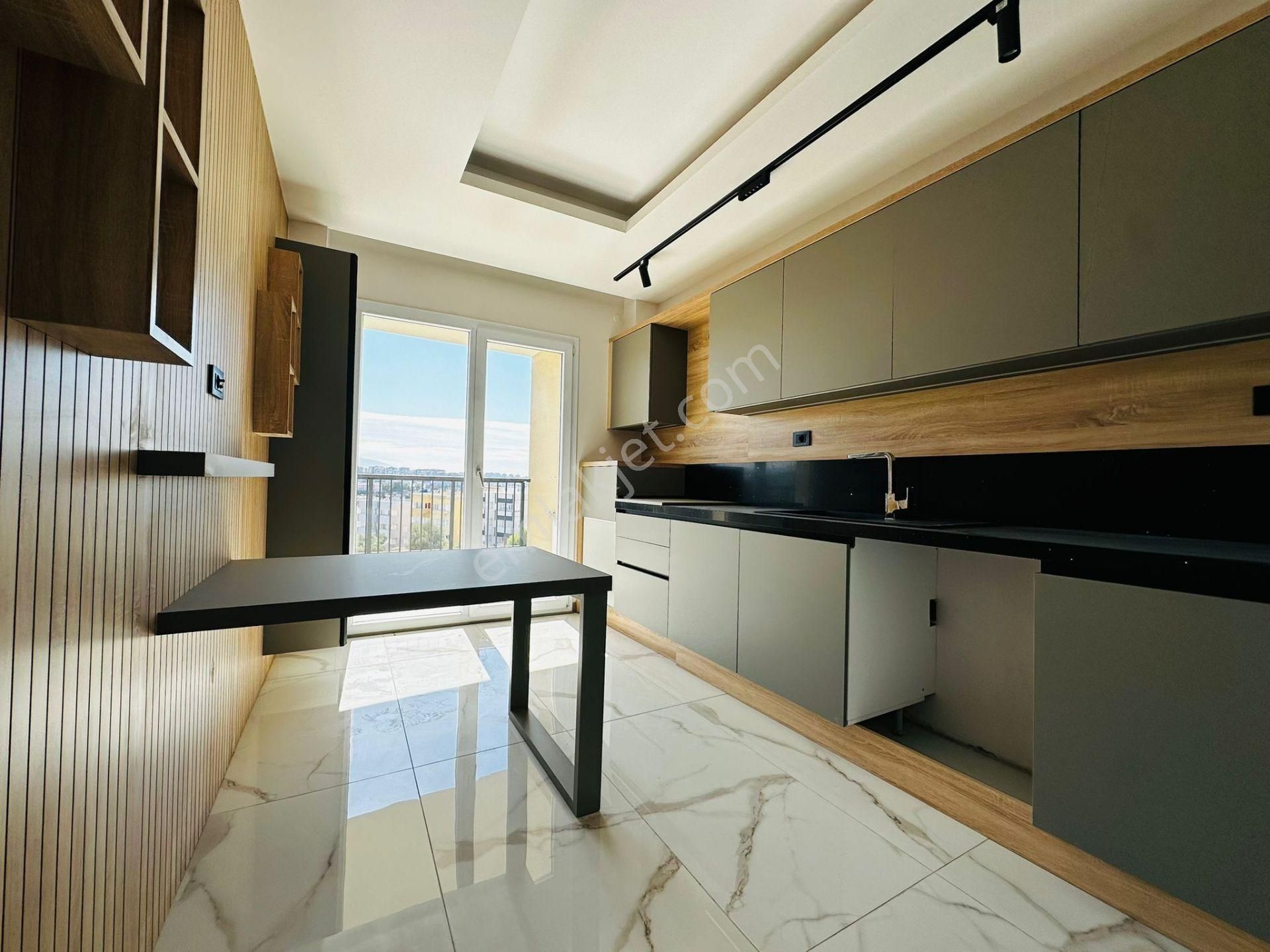 Kuşadasında Satılık-7/24 Güvenlik-havuz-kapalı Otopark-yerden Isıtma-3+1-135 M2-ultra Lüx-akıllı Ev - Görsel 11