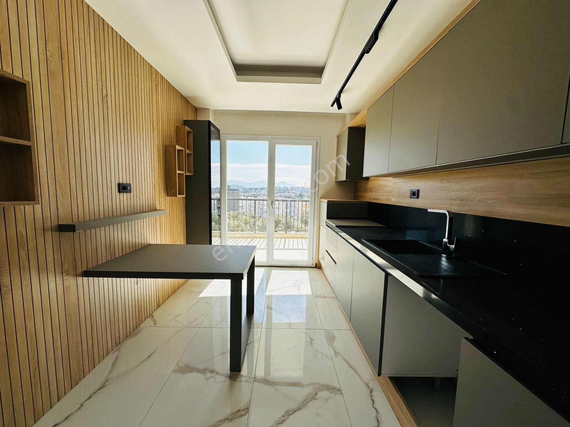 Kuşadasında Satılık-7/24 Güvenlik-havuz-kapalı Otopark-yerden Isıtma-3+1-135 M2-ultra Lüx-akıllı Ev - Görsel 12