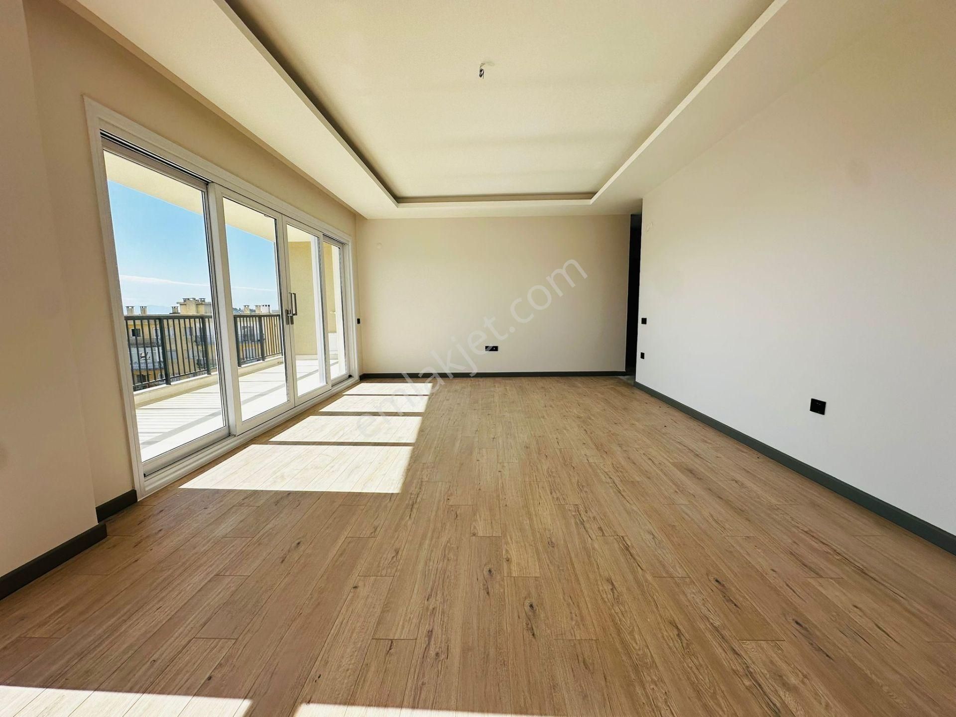 Kuşadasında Satılık-7/24 Güvenlik-havuz-kapalı Otopark-yerden Isıtma-3+1-135 M2-ultra Lüx-akıllı Ev - Görsel 9