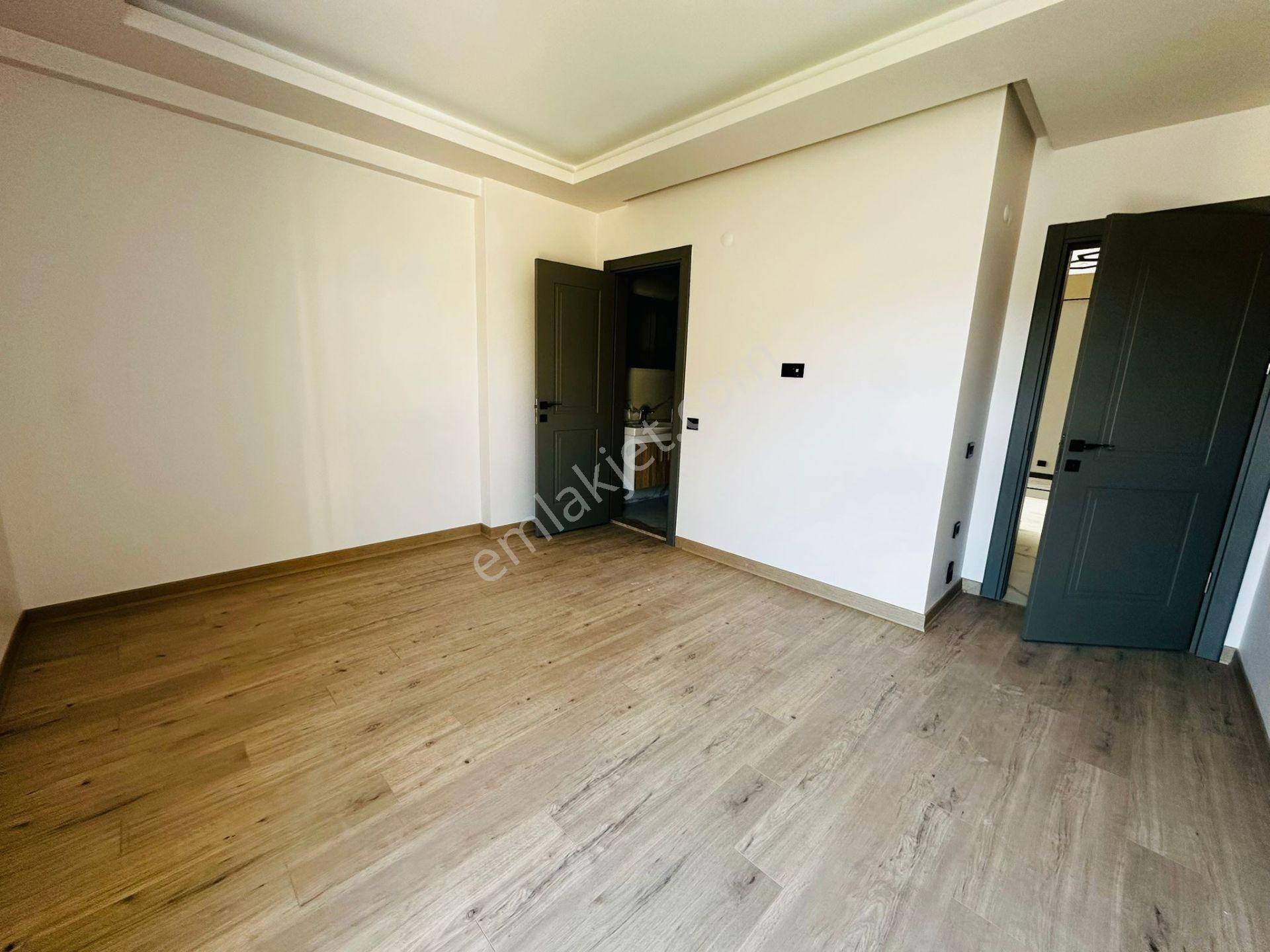 Kuşadasında Satılık-7/24 Güvenlik-havuz-kapalı Otopark-yerden Isıtma-3+1-135 M2-ultra Lüx-akıllı Ev - Görsel 25