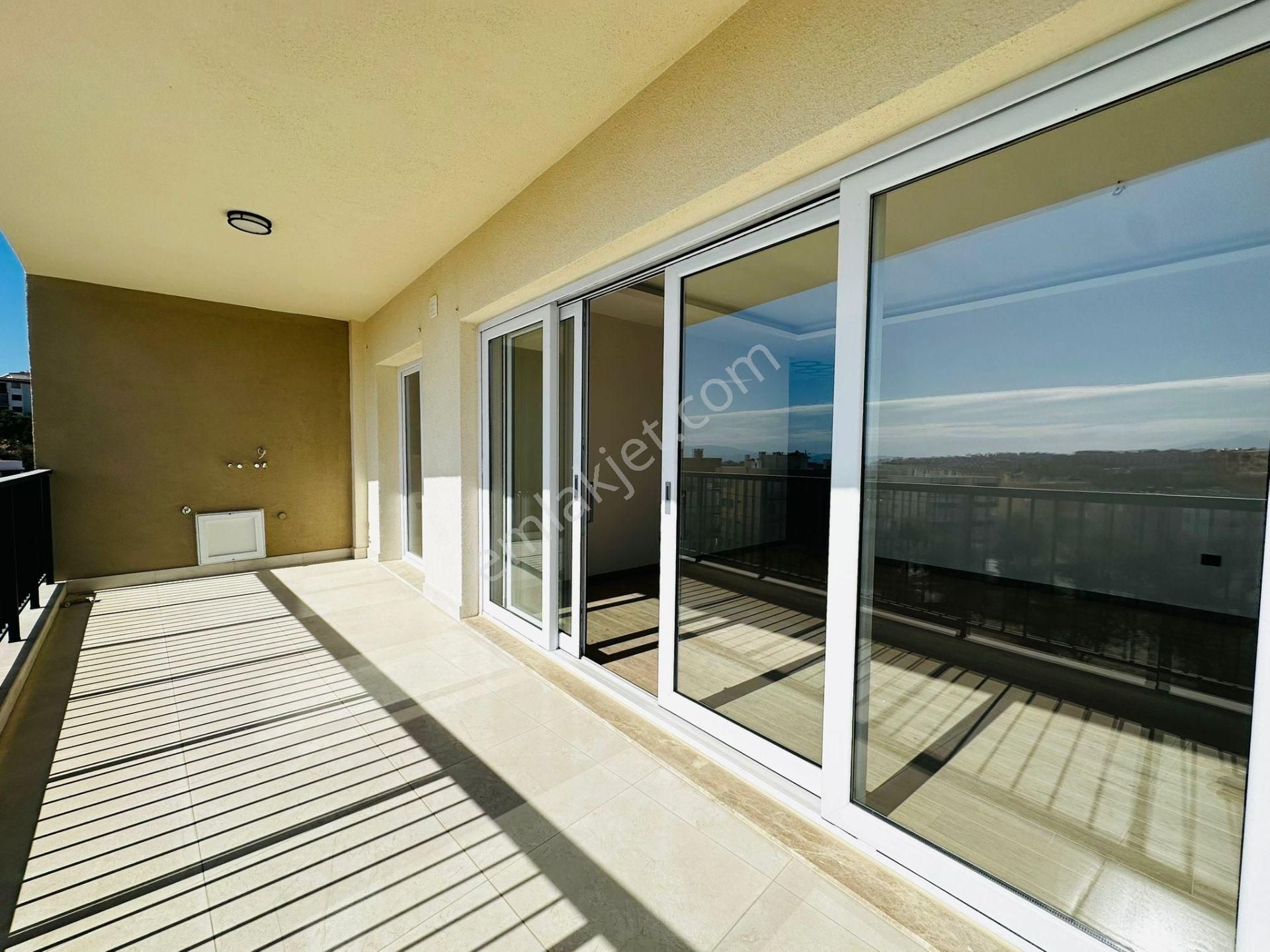 Kuşadasında Satılık-7/24 Güvenlik-havuz-kapalı Otopark-yerden Isıtma-3+1-135 M2-ultra Lüx-akıllı Ev - Görsel 18