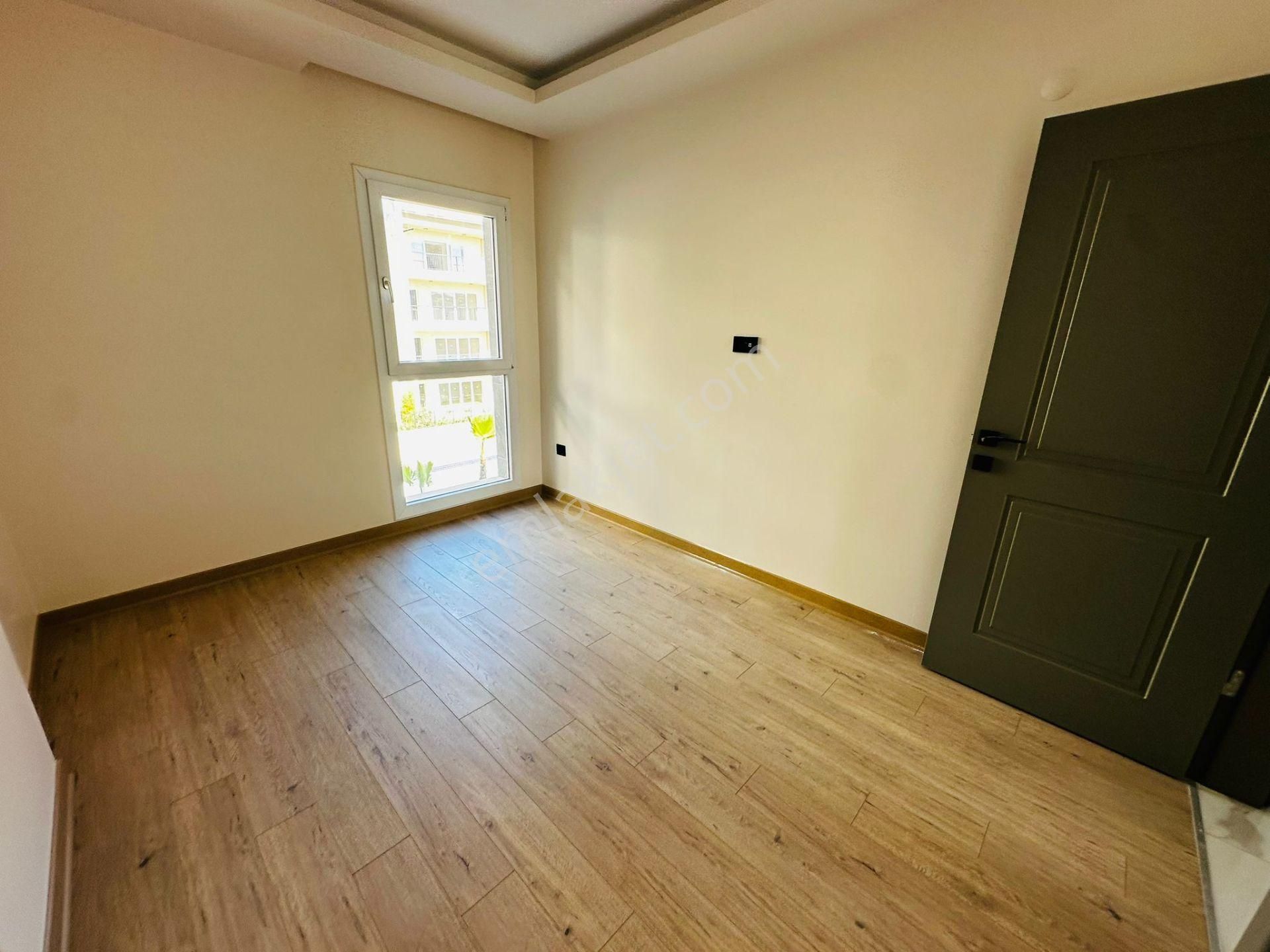 Kuşadasında Satılık-7/24 Güvenlik-havuz-kapalı Otopark-yerden Isıtma-3+1-135 M2-ultra Lüx-akıllı Ev - Görsel 35