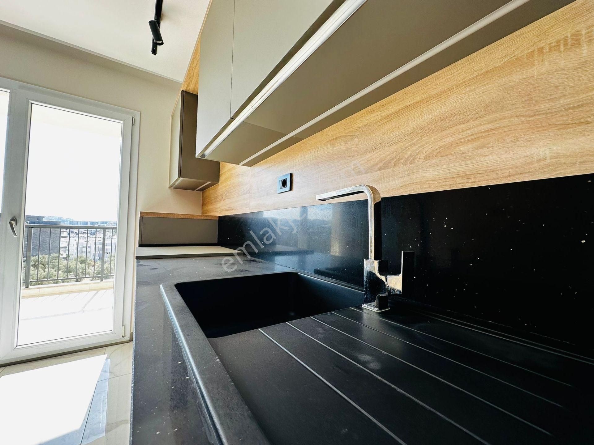 Kuşadasında Satılık-7/24 Güvenlik-havuz-kapalı Otopark-yerden Isıtma-3+1-135 M2-ultra Lüx-akıllı Ev - Görsel 13