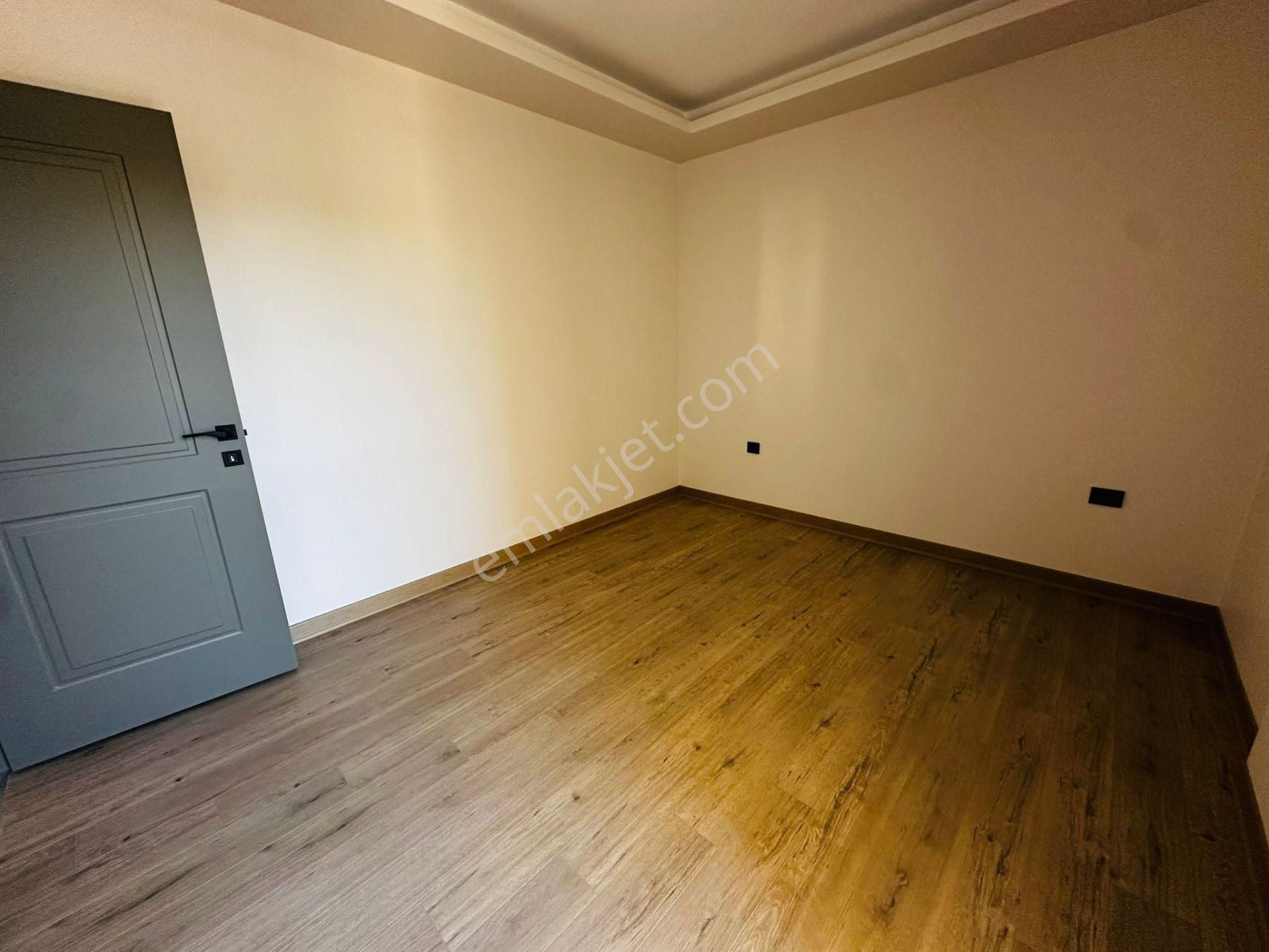 Kuşadasında Satılık-7/24 Güvenlik-havuz-kapalı Otopark-yerden Isıtma-3+1-135 M2-ultra Lüx-akıllı Ev - Görsel 29