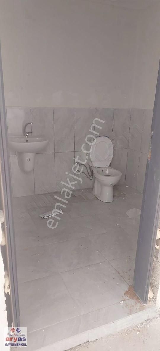 Sincan Ahi Evran Kiralık Dükkan & Mağaza SİNCAN SEHAŞ SANAYİ SİTESİNDE 100 M2 KİRALIK DÜKKAN