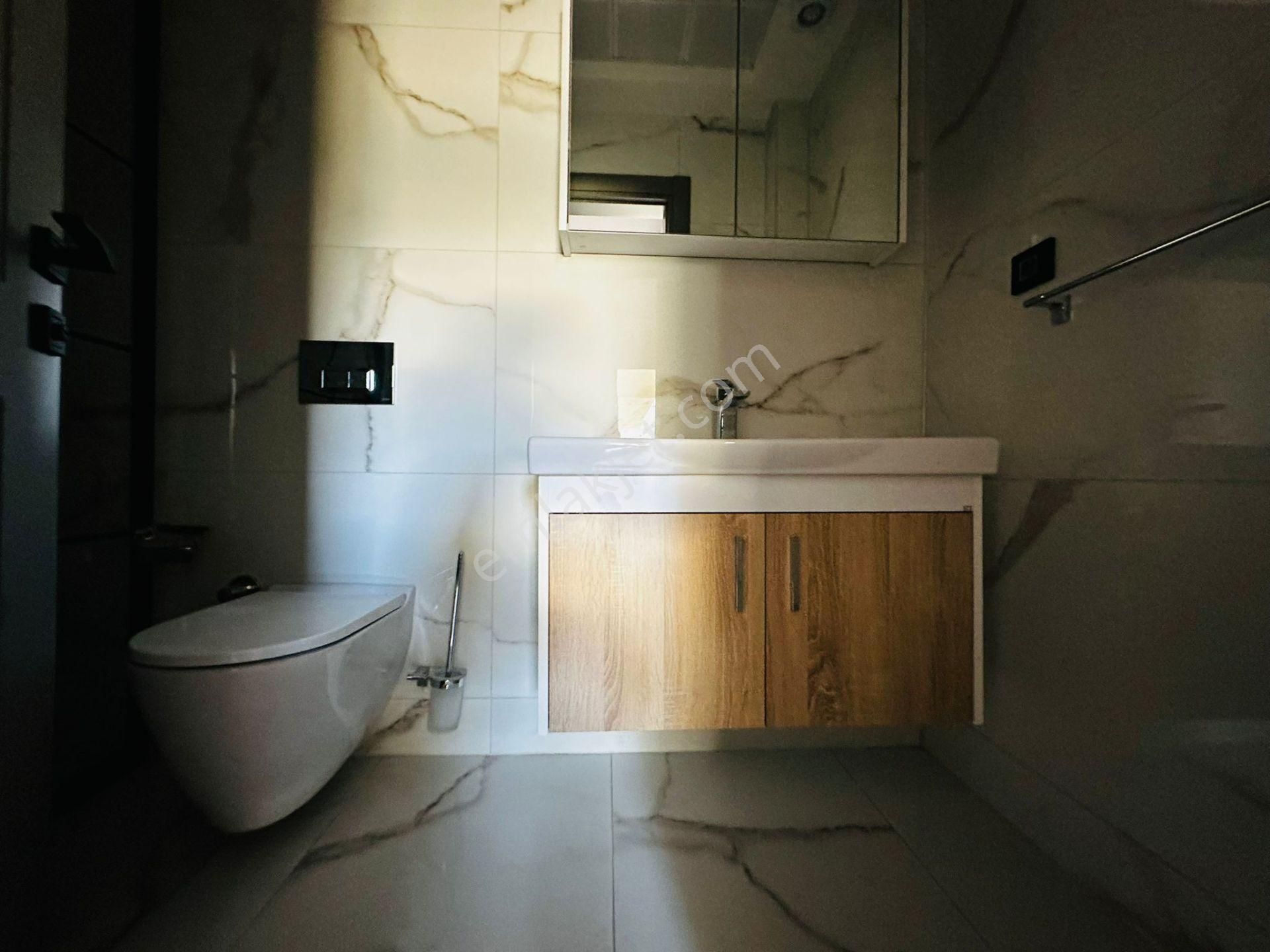 Kuşadasında Satılık-7/24 Güvenlik-havuz-otopark-yerden Isıtma-80 M2 Özel Bahçe-ultra Lüx-akıllı Ev - Görsel 34