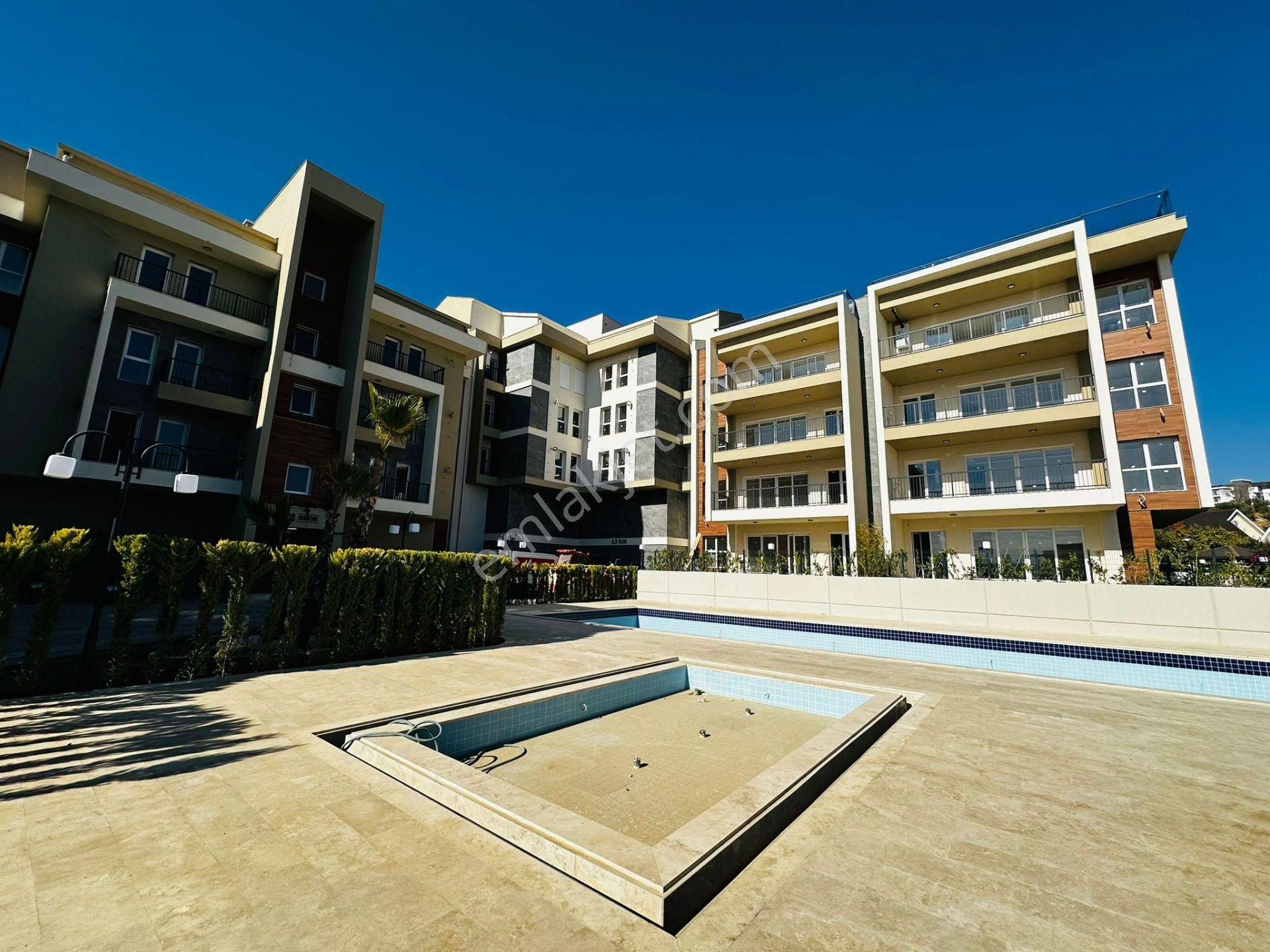 Kuşadasında Satılık-7/24 Güvenlik-havuz-otopark-yerden Isıtma-80 M2 Özel Bahçe-ultra Lüx-akıllı Ev - Görsel 5