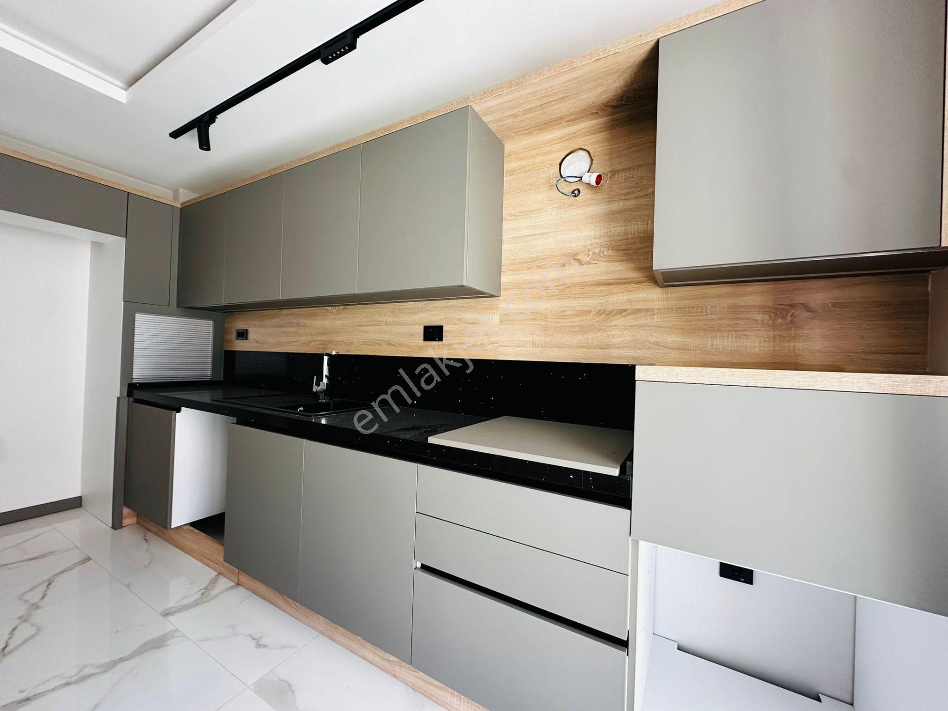 Kuşadasında Satılık-7/24 Güvenlik-havuz-otopark-yerden Isıtma-80 M2 Özel Bahçe-ultra Lüx-akıllı Ev - Görsel 20