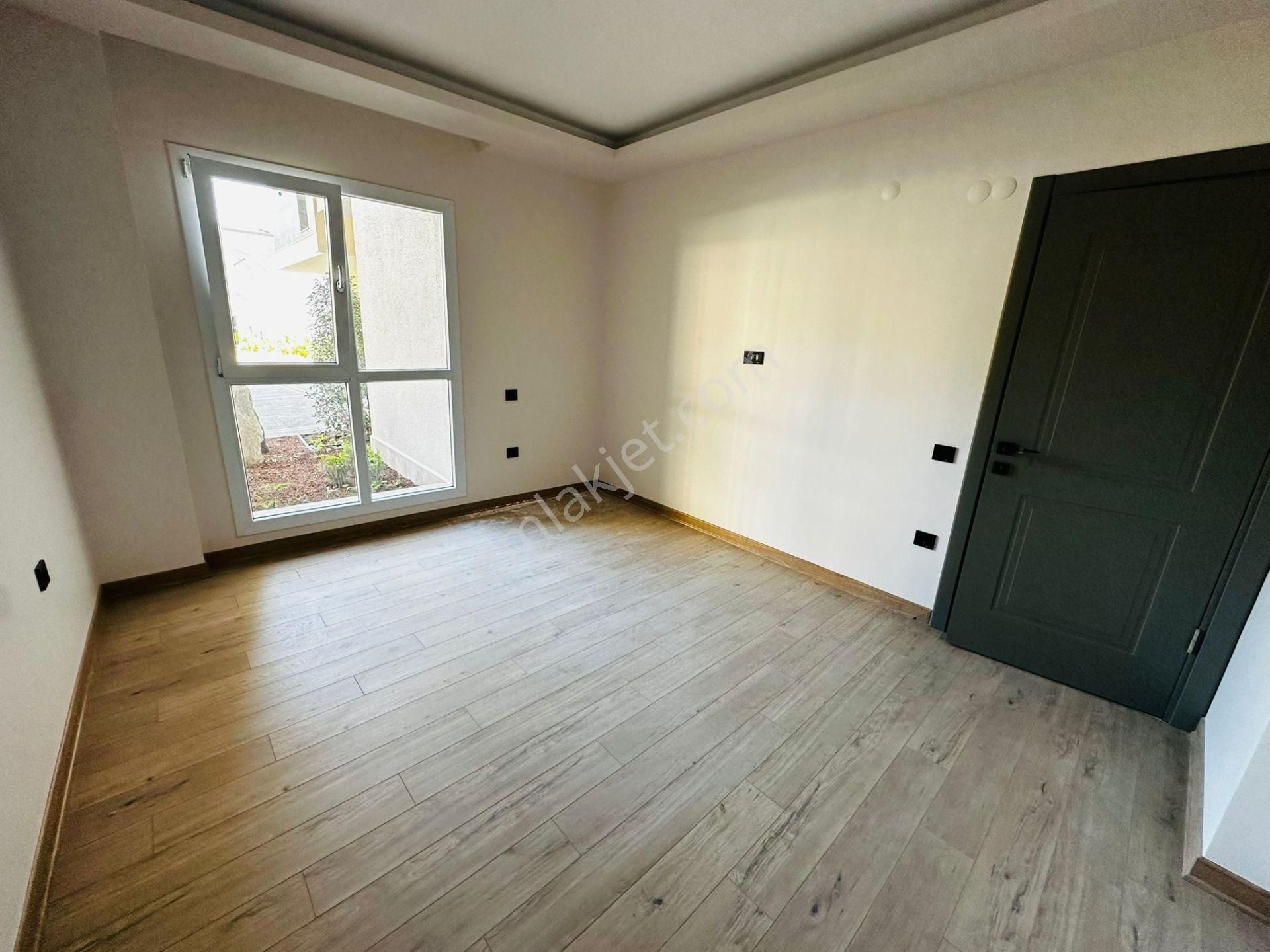 Kuşadasında Satılık-7/24 Güvenlik-havuz-otopark-yerden Isıtma-80 M2 Özel Bahçe-ultra Lüx-akıllı Ev - Görsel 29