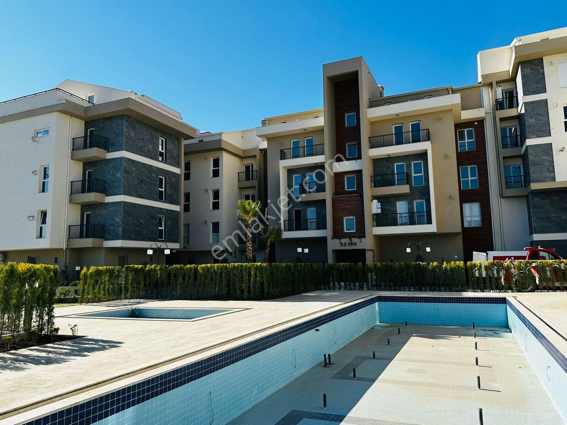 Kuşadasında Satılık-7/24 Güvenlik-havuz-otopark-yerden Isıtma-80 M2 Özel Bahçe-ultra Lüx-akıllı Ev - Görsel 8