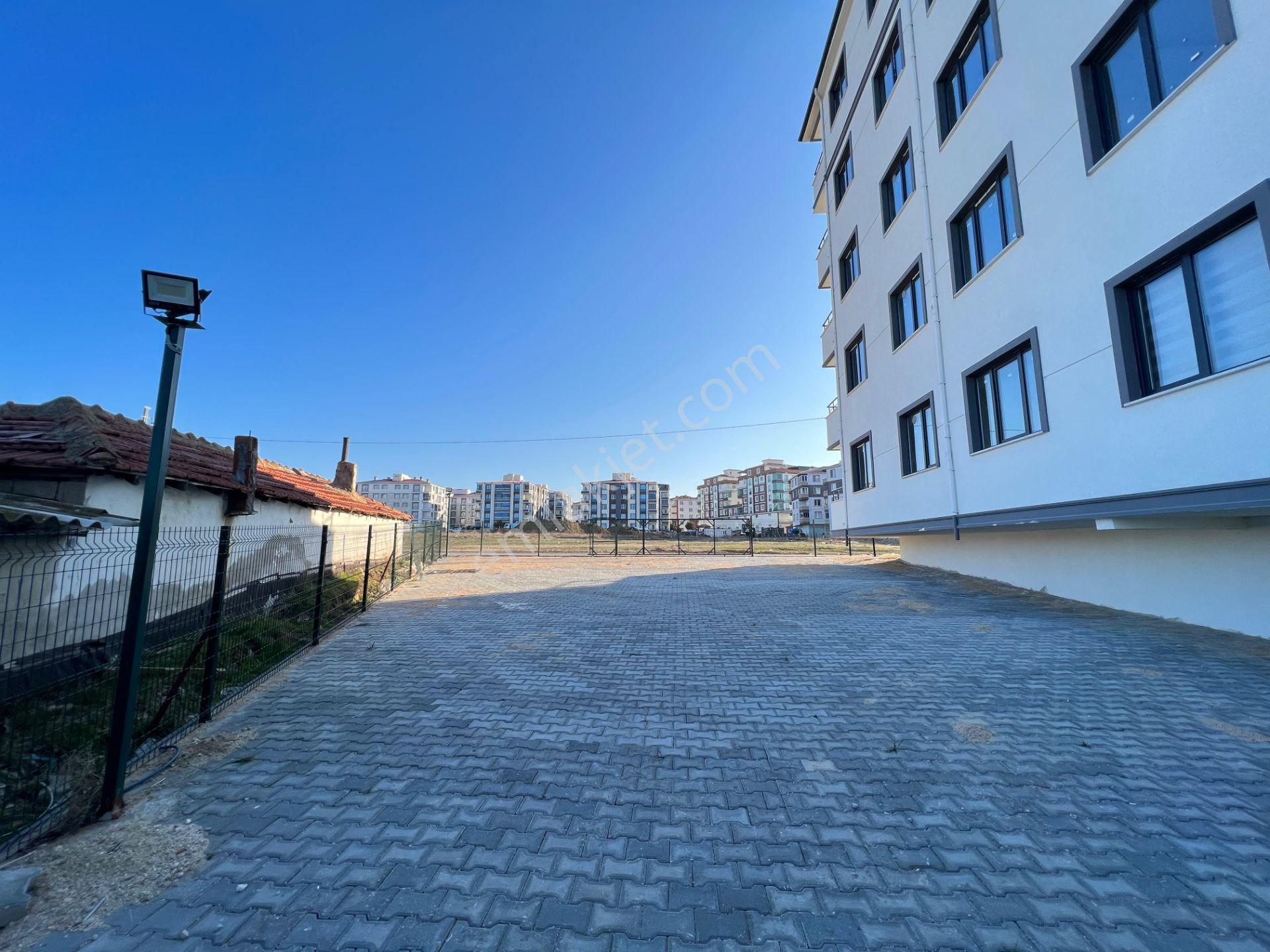 Kırklareli Merkez Üniv. Yolunda Satılık 2+1 Lüks Daireler - Görsel 2