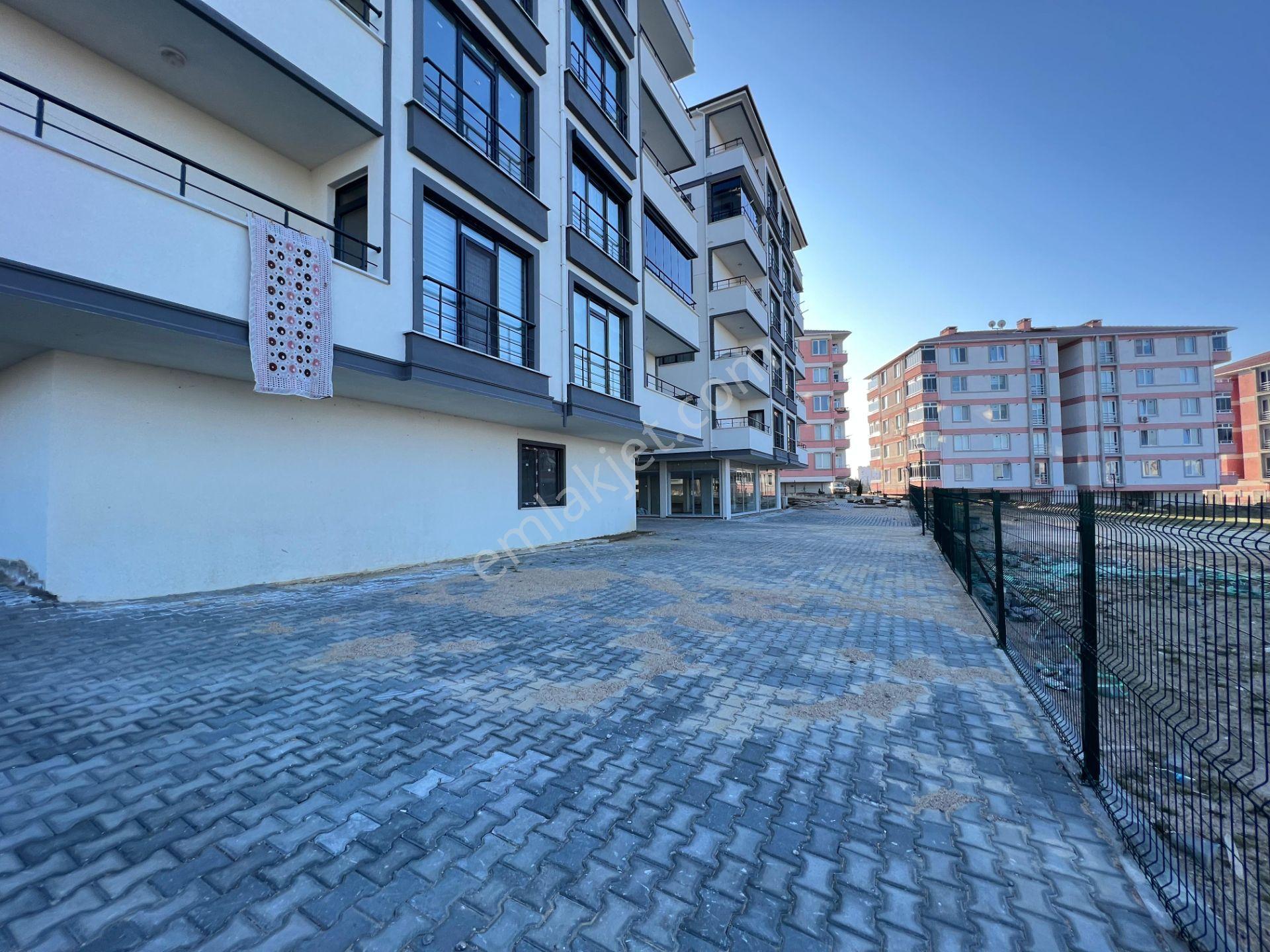 Kırklareli Merkez Üniv. Yolunda Satılık 2+1 Lüks Daireler - Görsel 12