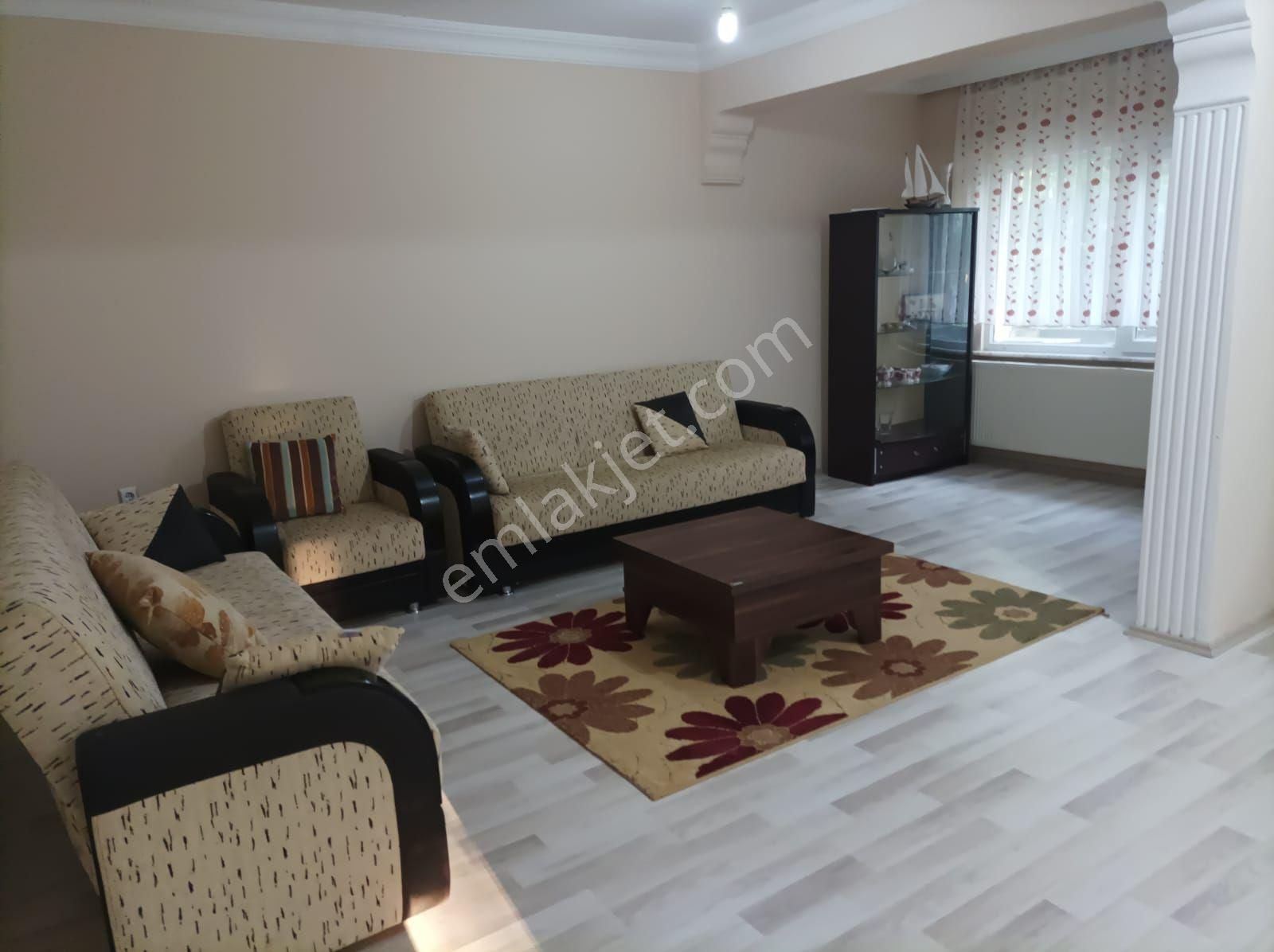 Sinop Merkez Ordu Kiralık Daire Aileye doğalgazlı 3+1 Bahçeli giriş kat