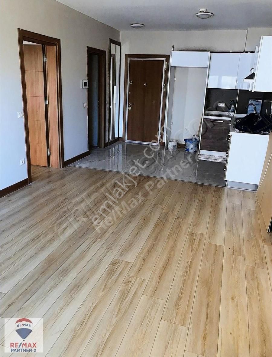 Başakşehir Bahçeşehir 2. Kısım Kiralık Daire REMAX BURÇİN KARAGÖZ BAHÇEKENT FLORA SİTESİ KİRALIK 1+1 DAİRE