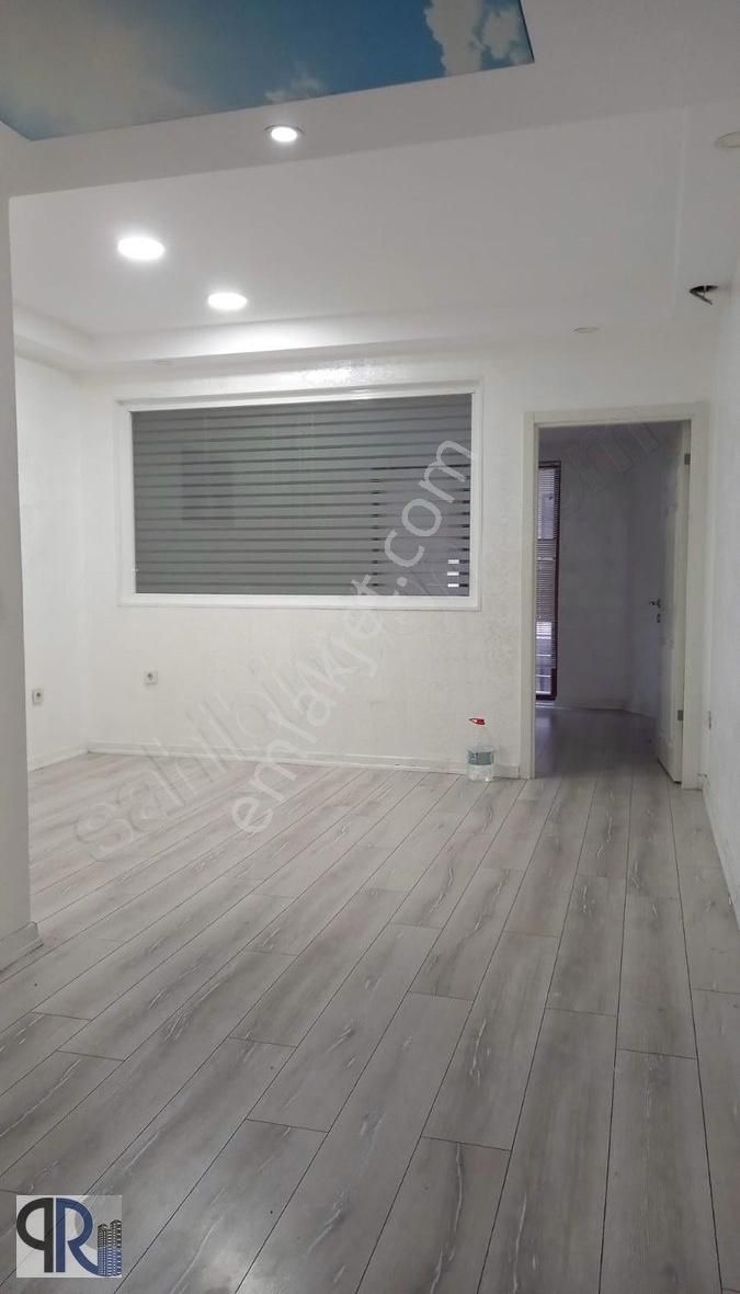 Esenyurt Barbaros Hayrettin Paşa Kiralık Residence PAPATYA RESİDENCE 2'DE KONUT VE OFİSE UYGUN STÜDYO TARZI 1+1