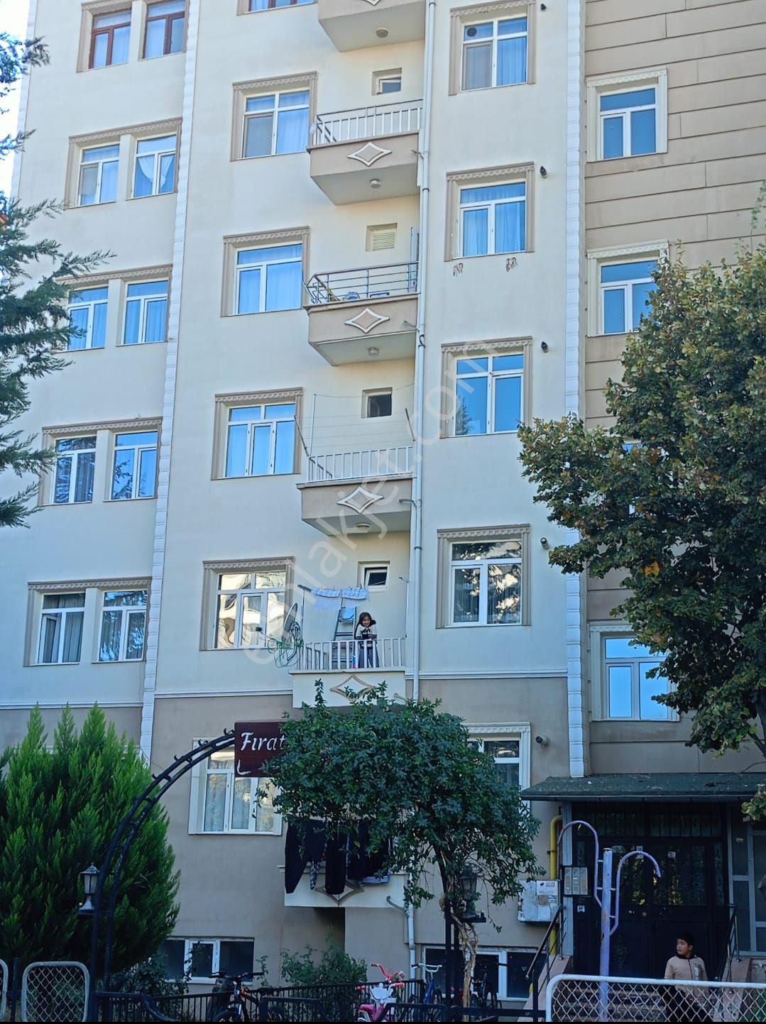 Elazığ Merkez Sürsürü Satılık Daire Satılık Daire Belediye Karşısı 