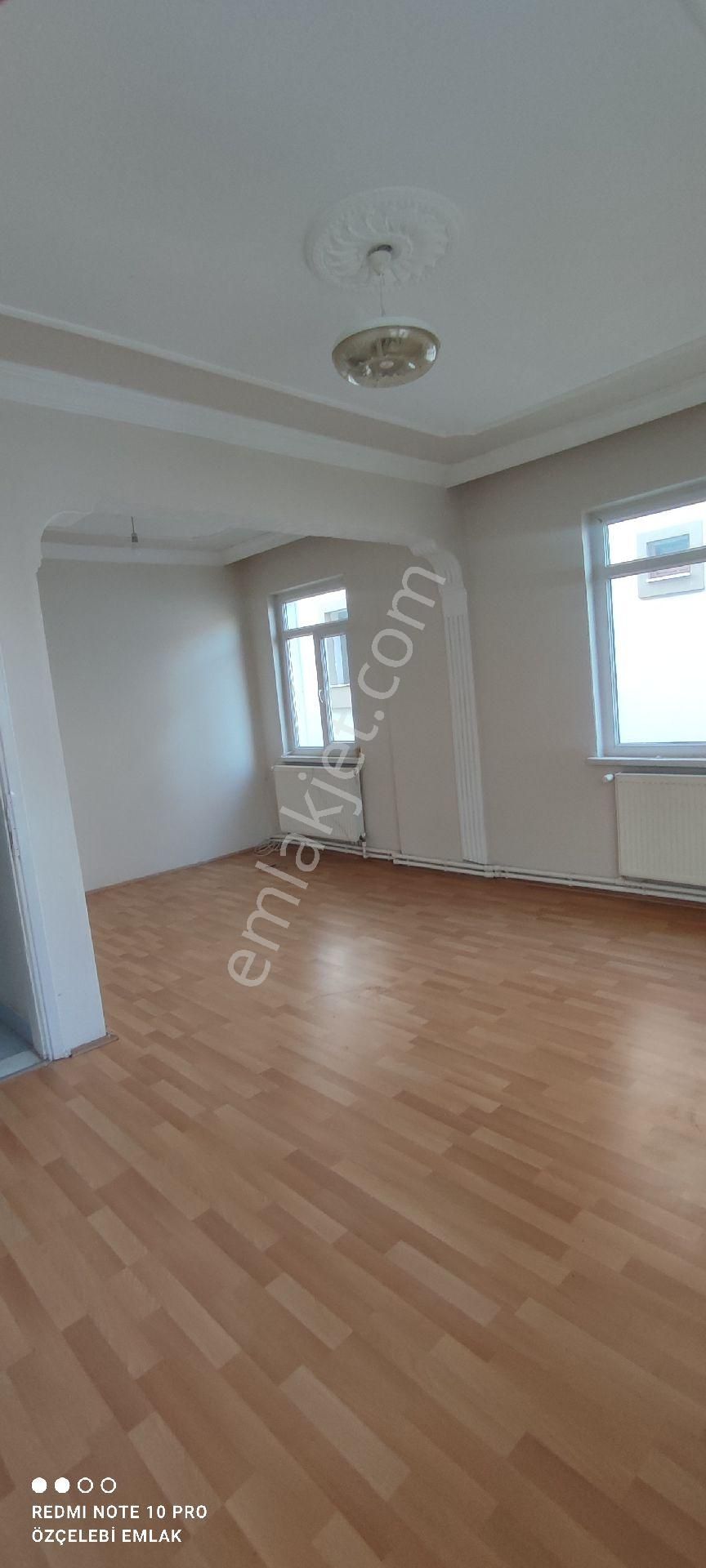 Akşehir Yeni Kiralık Daire YENİ MAHALLE'DE KİRALIK DAİRE 2+1 DOĞALGAZLI ÖZÇELEBİ'DEN 