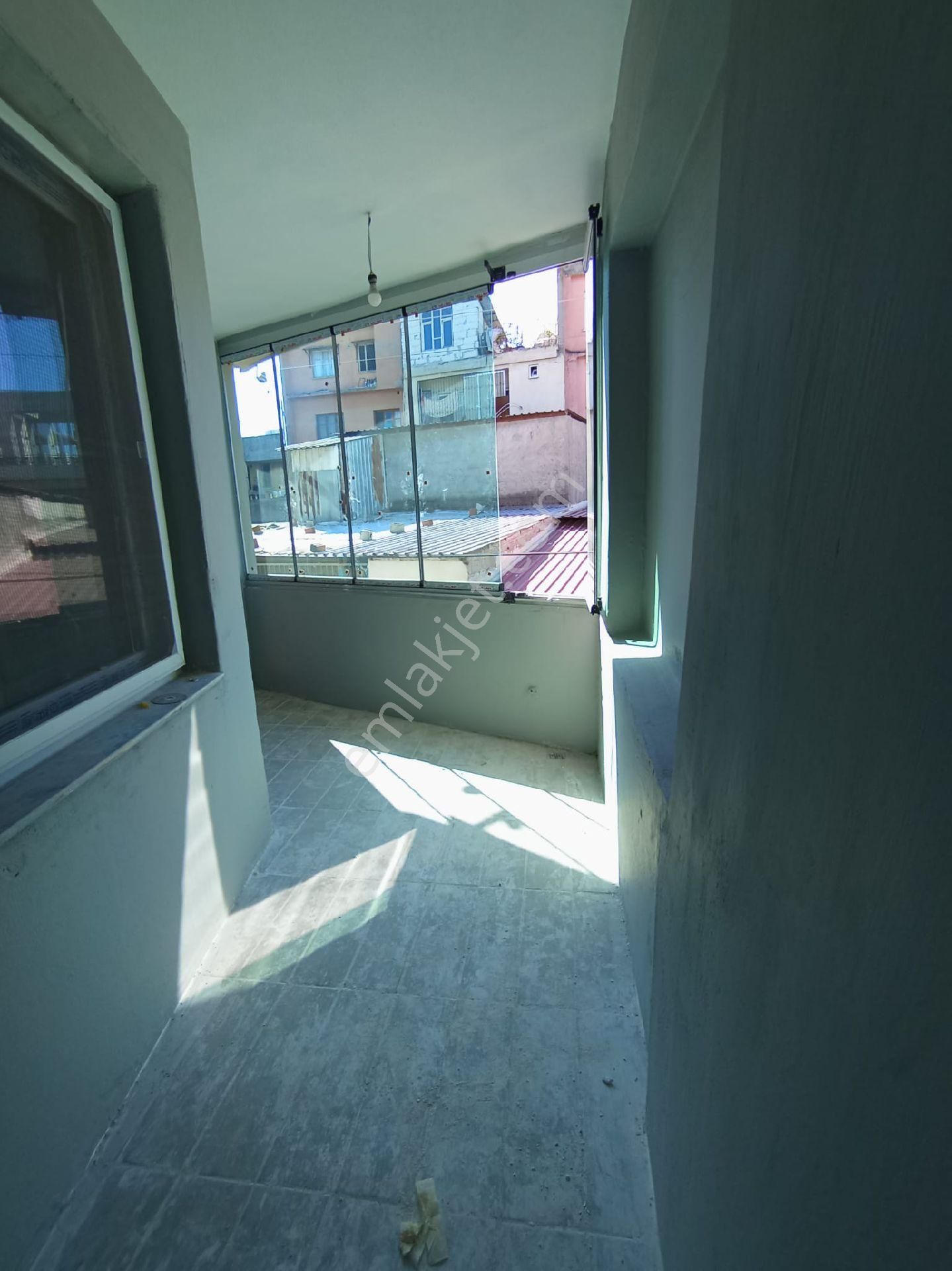    Esas O1 Avm Arkası    124 Metrekare 2 Katlı 2 Daire Sanayi İmarlı  - Görsel 23