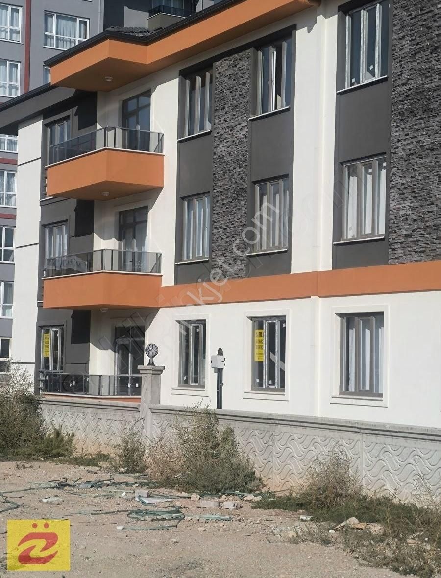 Selçuklu Selahaddin Eyyubi Satılık Daire SELAHATTİN EYYUBİ DE 3+1