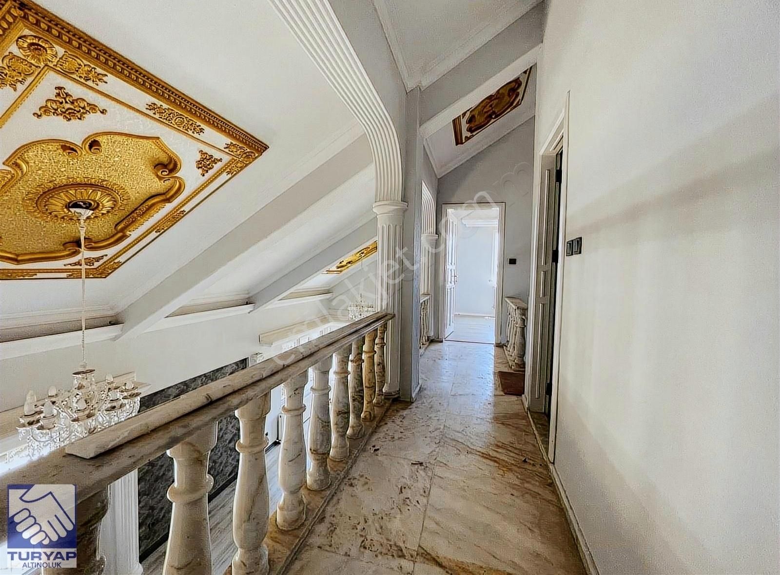 Turyap Altınoluk'tan Özel Mimarili 5+1 Müstakil Villa - Görsel 14