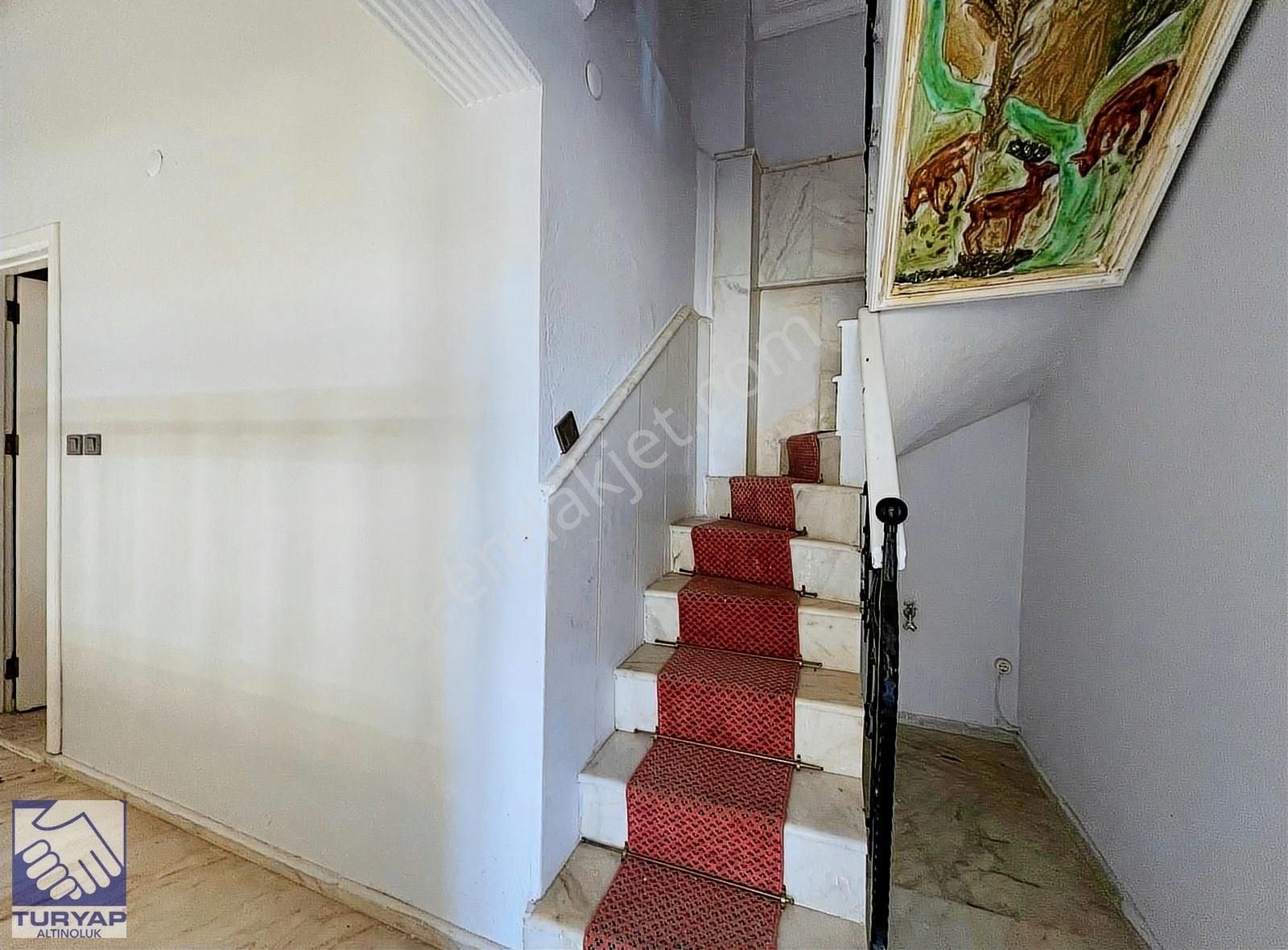 Turyap Altınoluk'tan Özel Mimarili 5+1 Müstakil Villa - Görsel 18