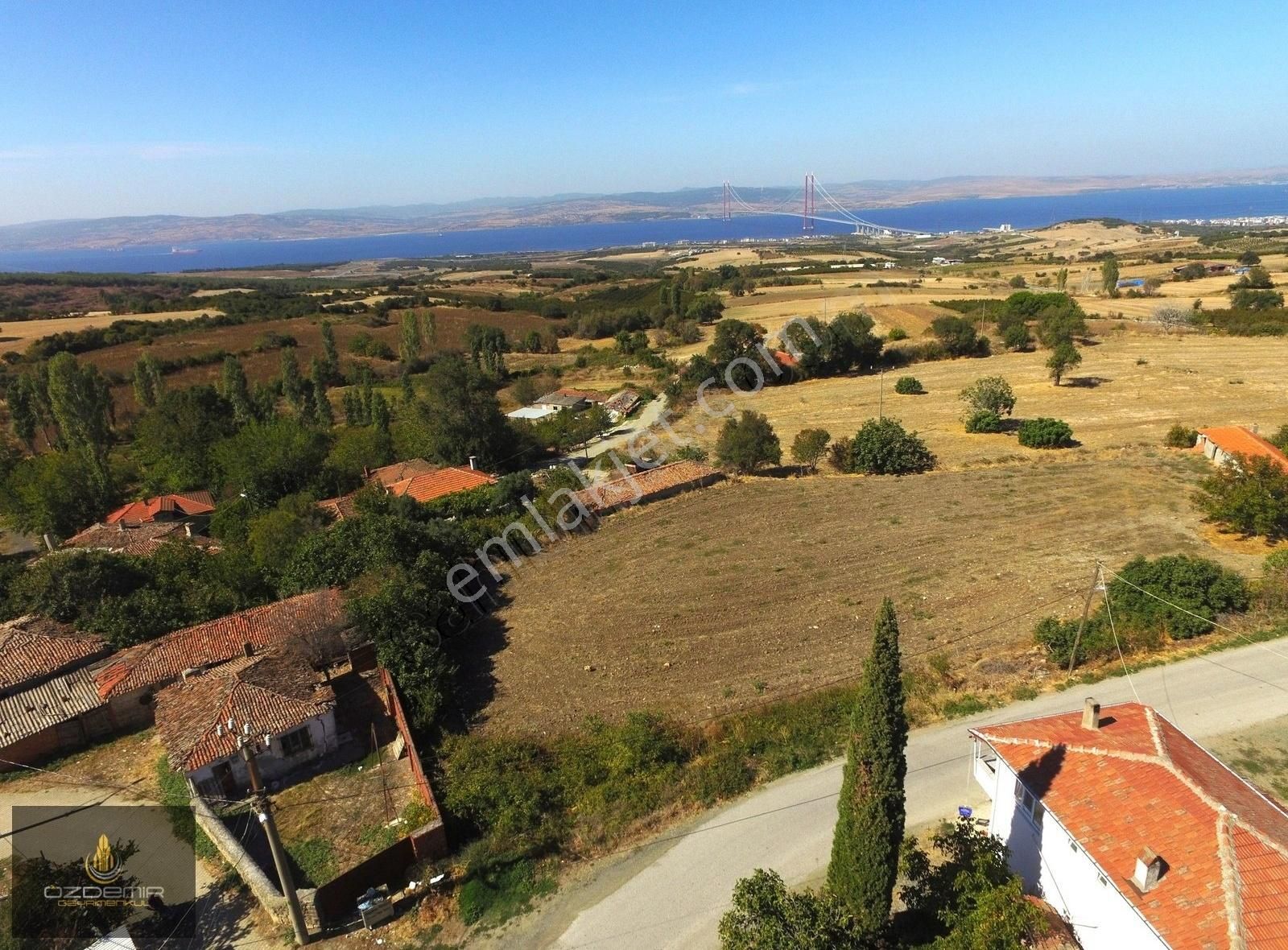 Panoramik Köprü-boğaz Manzaralı Köy İçinde 3 Adet Villalık Arsa