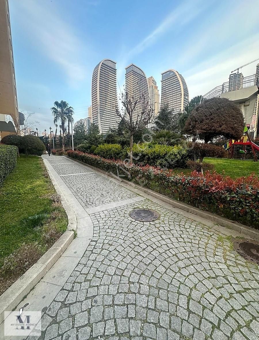 Esenyurt Akevler Satılık Daire Solarkent Sitesi Balkonlu 3+1 Satılık Daire