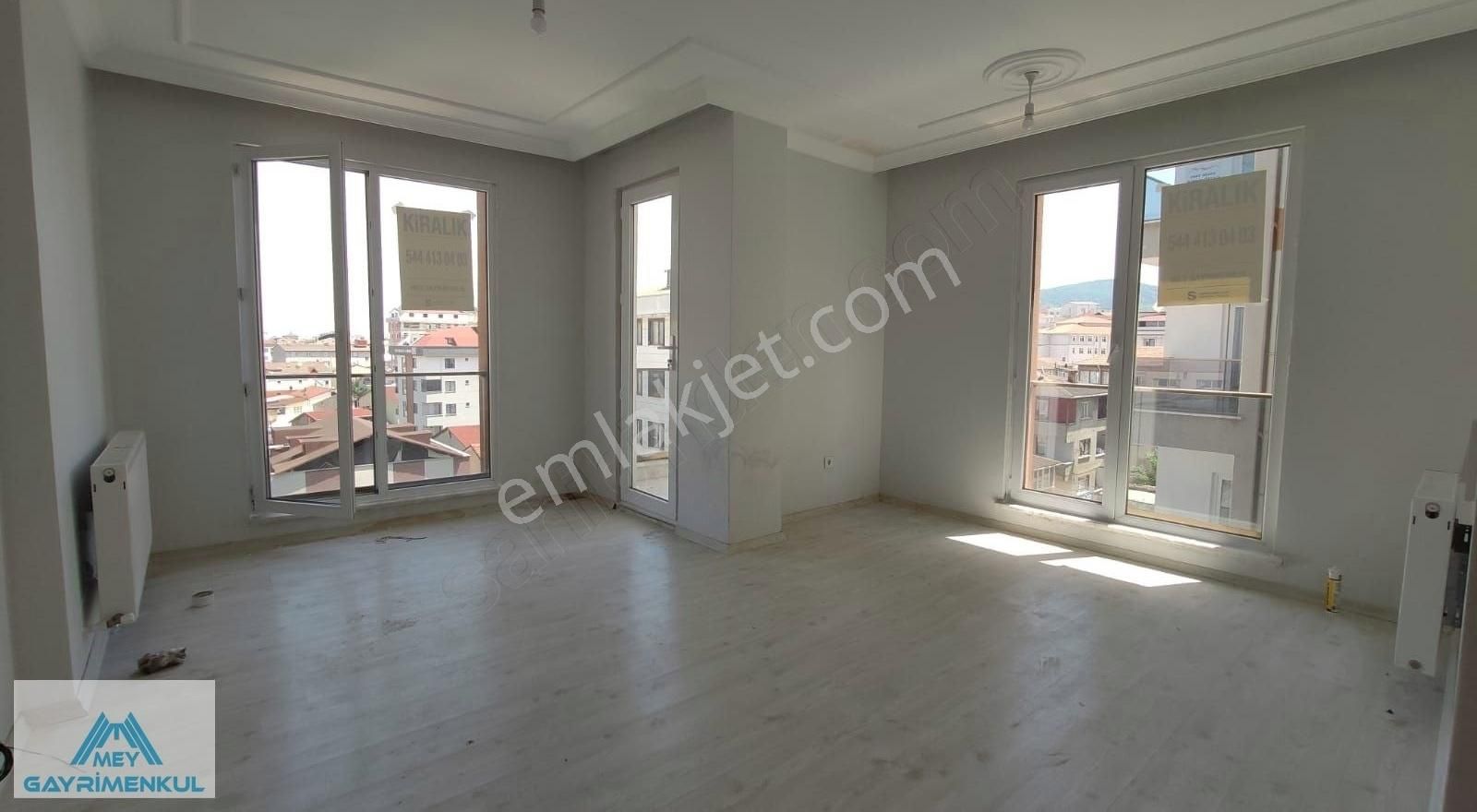 Sultanbeyli Akşemsettin Satılık Daire CEM SULTAN CADDESİ ÜZERİNDE SİTE İÇERİSİNDE SATILIK 3+1 DAİRE