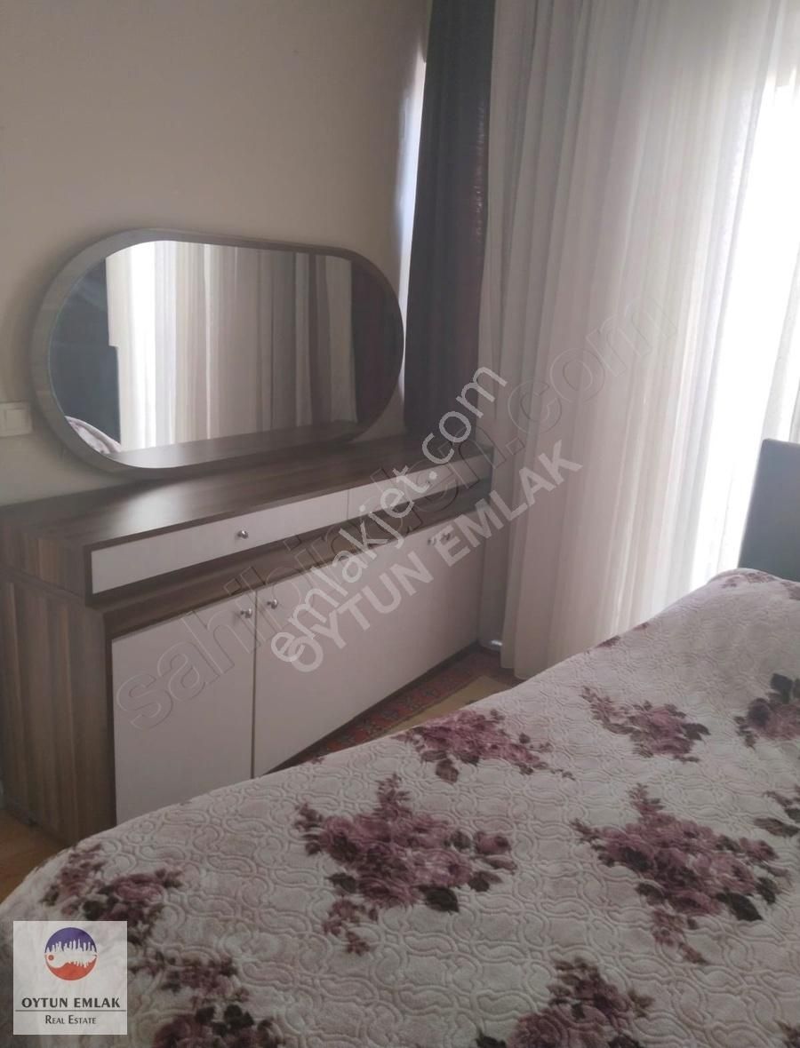 Küçükçekmece Atakent Satılık Daire BOSPHORUS CİTY'DE FULL GÖL MANZARALI BOYCAMLI SATILIK 1+1 DAİRE