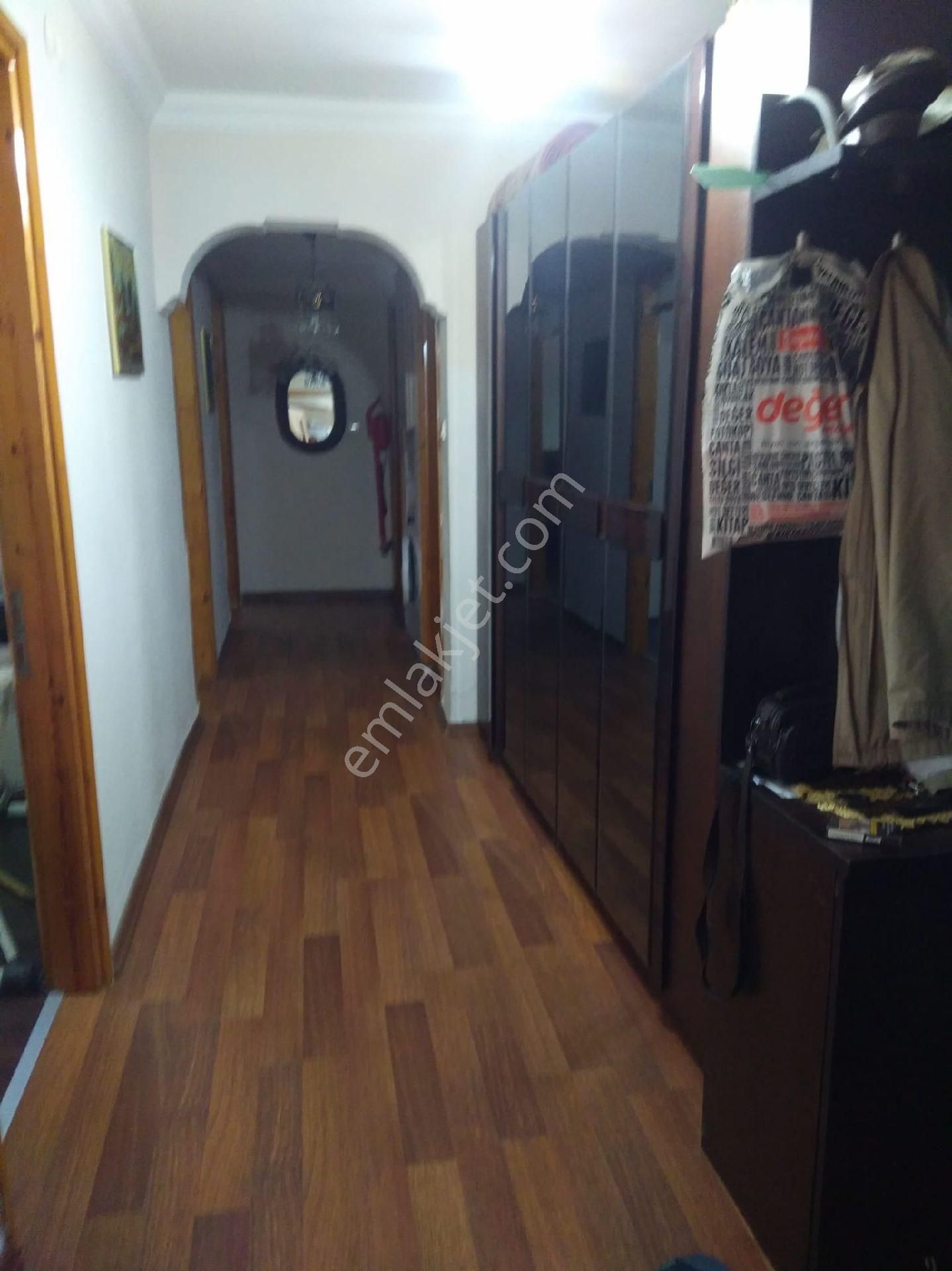 Edremit Akçay Kiralık Daire EMSAL GAYRİMENKUL'DEN AKÇAY'DA EŞYALI DOĞALGAZLI KİRALIK DAİRE 