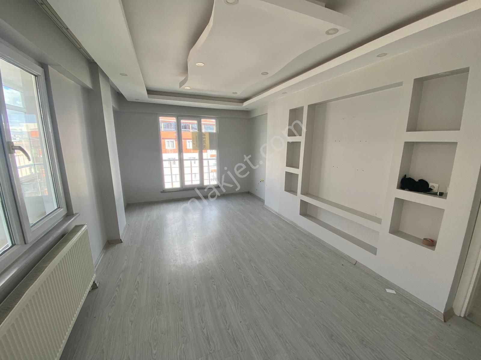 Çerkezköy Yıldırım Beyazıt Satılık Daire  UFUKATASEVER GAYRİMENKULDEN SATILIK **4+1DAİRE**ÇİFT GİRİŞ