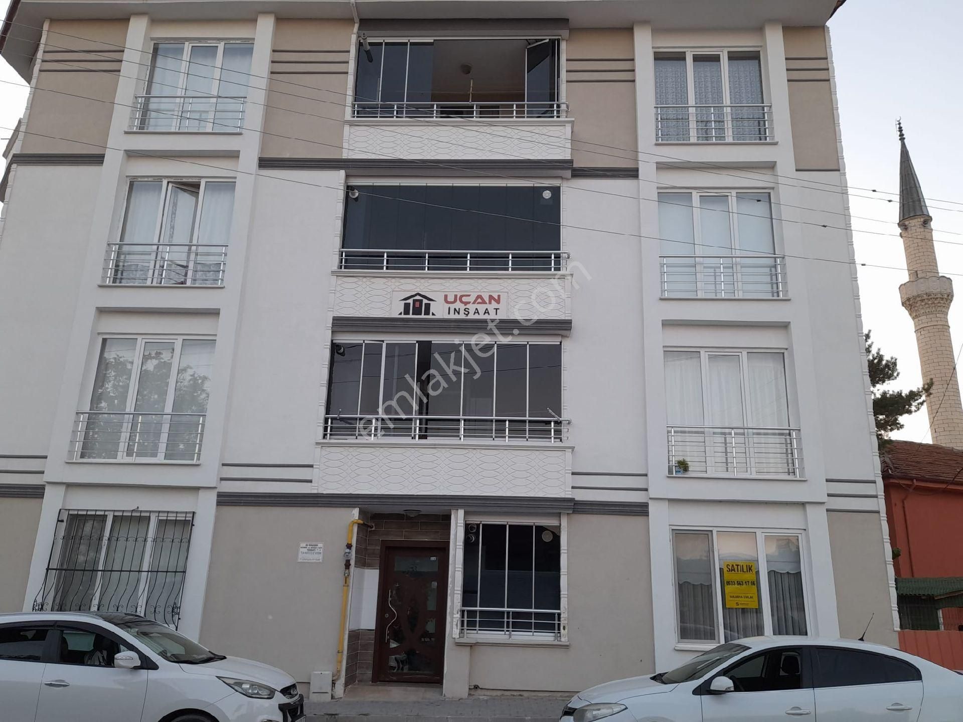 Suluova Yeni Satılık Daire ERKAN ANBAR DAN SULUOVA YENİMAHALLE DE SATILIK EŞYALI 2+1 DAİRE