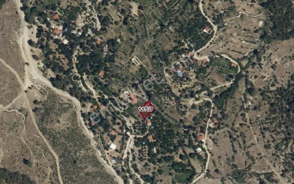 Kaş Yuvacık Satılık Konut İmarlı Antalya Kaş Yuvacık'da Yaşam Alanı İçerisinde Düz Zemin 870m2.