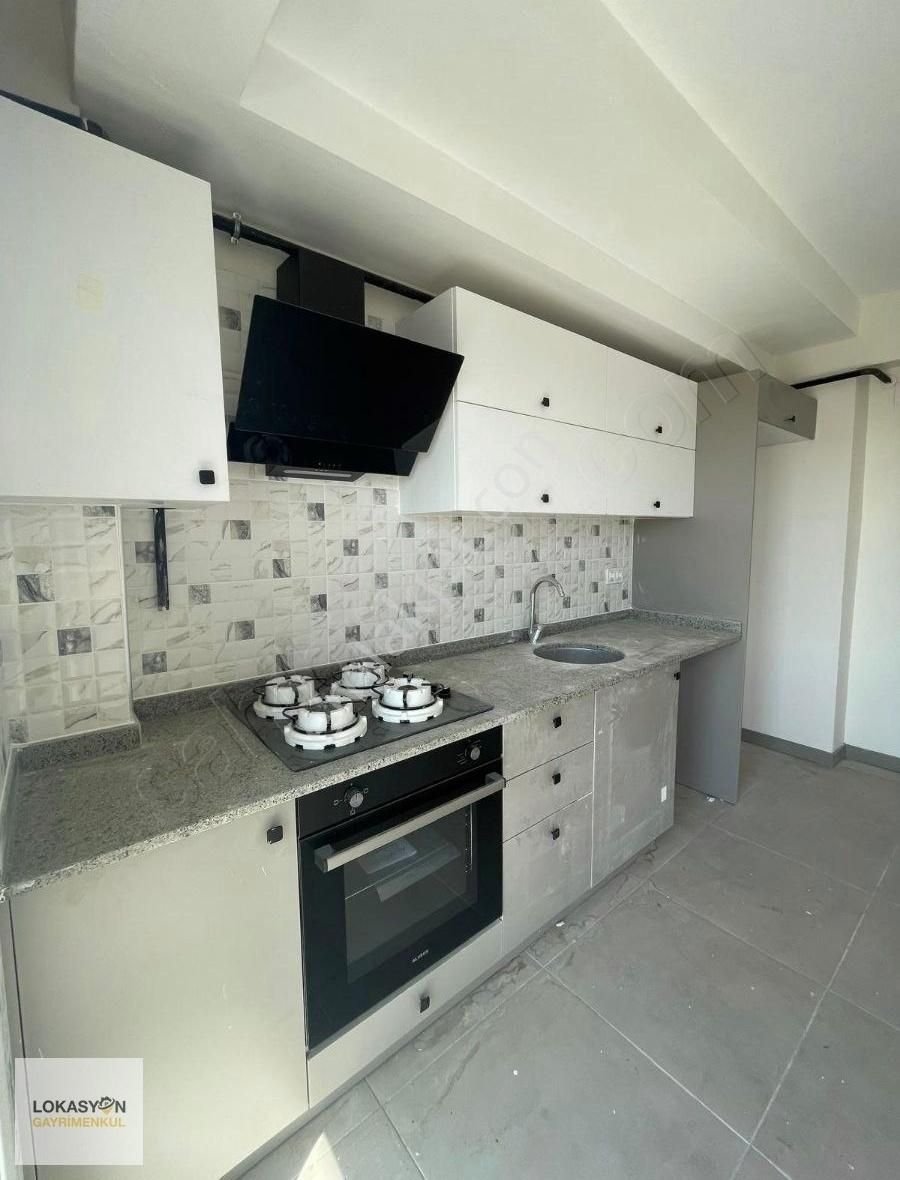 Seyhan Mithatpaşa Satılık Daire MİTHATPAŞADA/GÜVENLİKLİ SİTE İÇERİSİNDE/3+1 K.M/ÇİFT BANYO/DAİRE