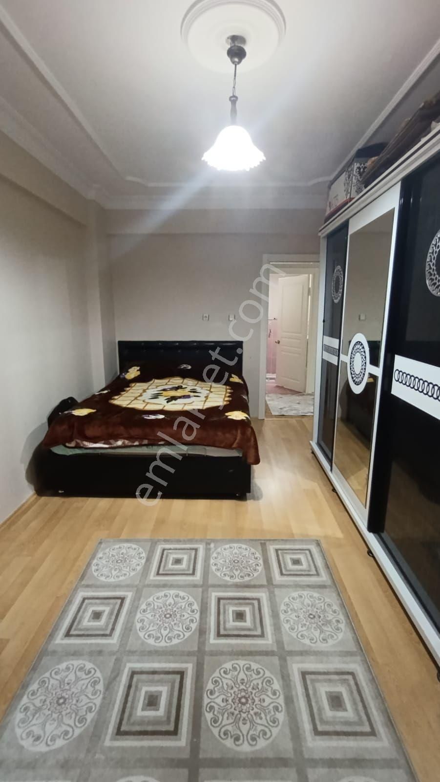 Bağlar Bağcılar Satılık Daire KAREN EMLAKTAN 3+1 SATILIK SİTELİ DAİRE 2400.000 Tl