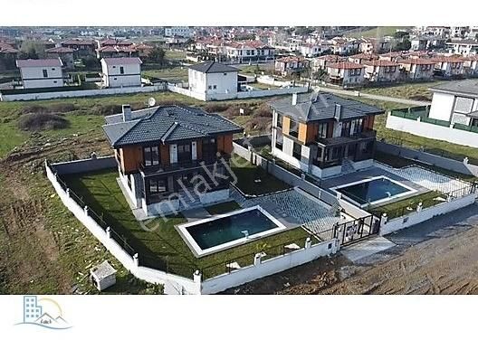 Şile Çavuş Satılık Villa Şile Gül Emlak'tan Çavuş Mah. 600m² Arsa İçerisinde 5+1 Villa