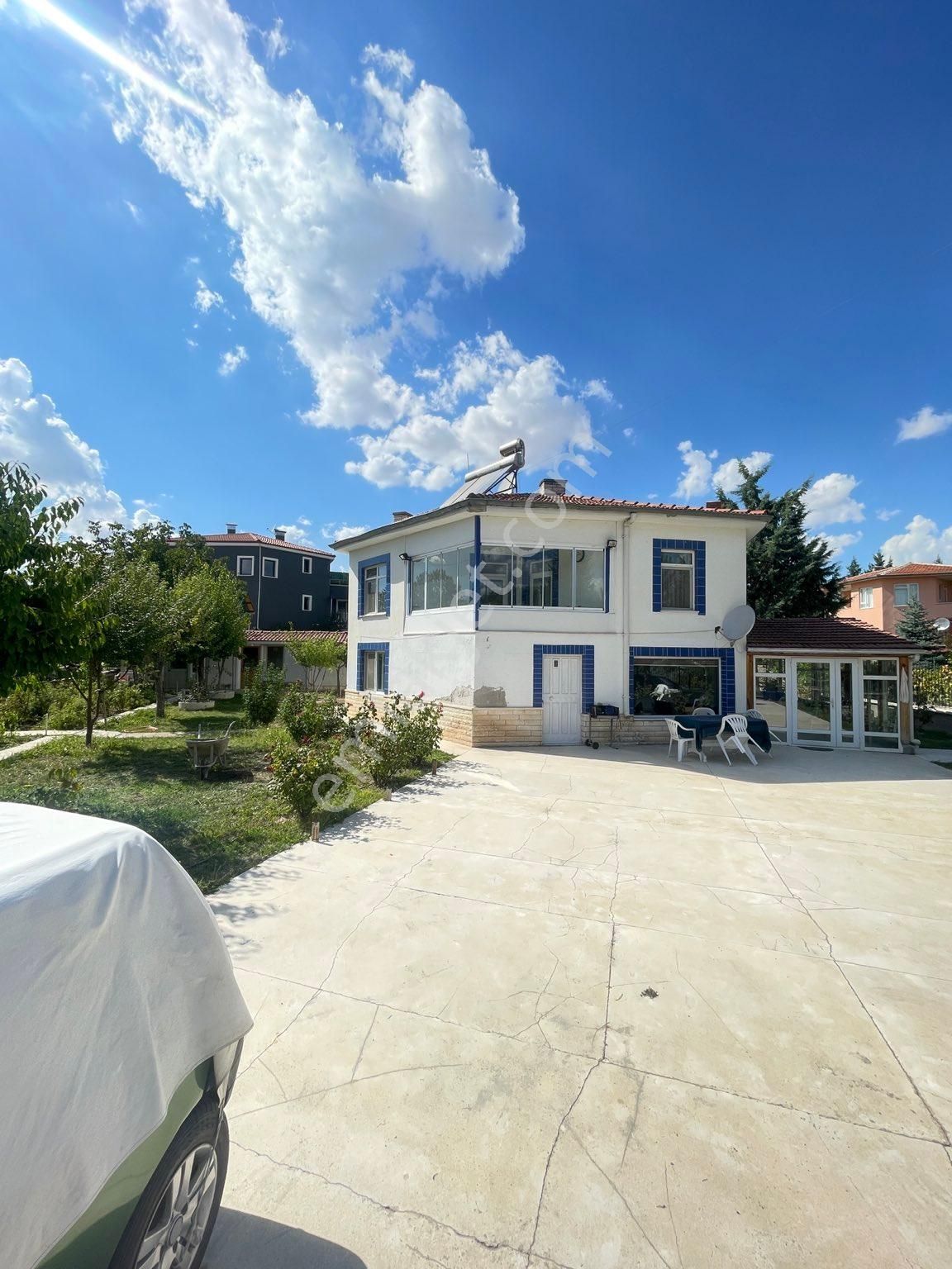 Kahramankazan İymir Satılık Villa Kahramankazanda Site İçerisinde Güvenlikli Villa