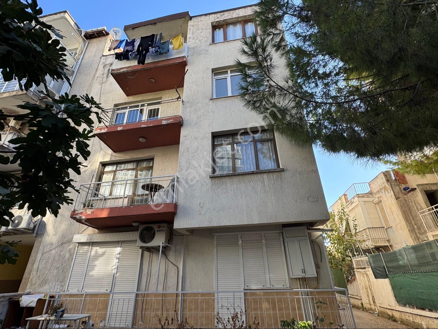 Buca Efeler Satılık Daire Şirinyer Forbes Caddesi Bitişiği 3+1 Satılık Daire