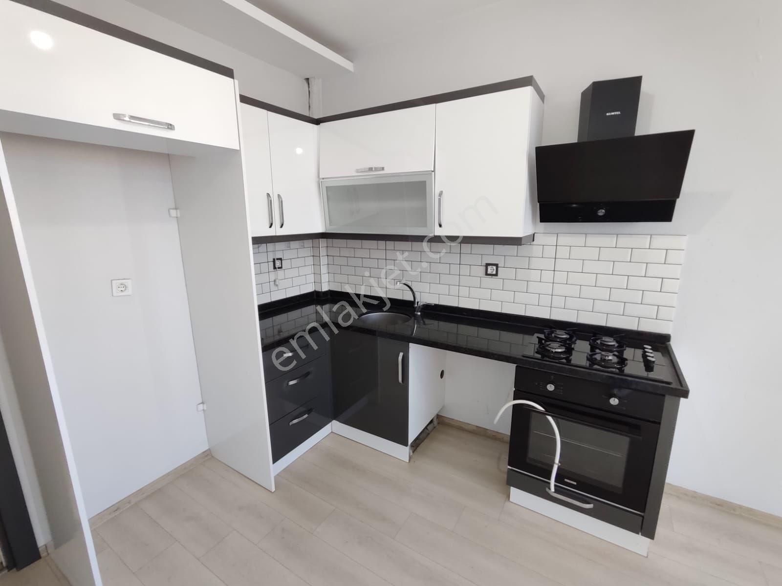 Seyhan Yeşilyurt Satılık Daire YEŞİLYURT MAHELLESİNDE APARTMAN DAİRESİNDE SATILIK 2+1 DAİRE