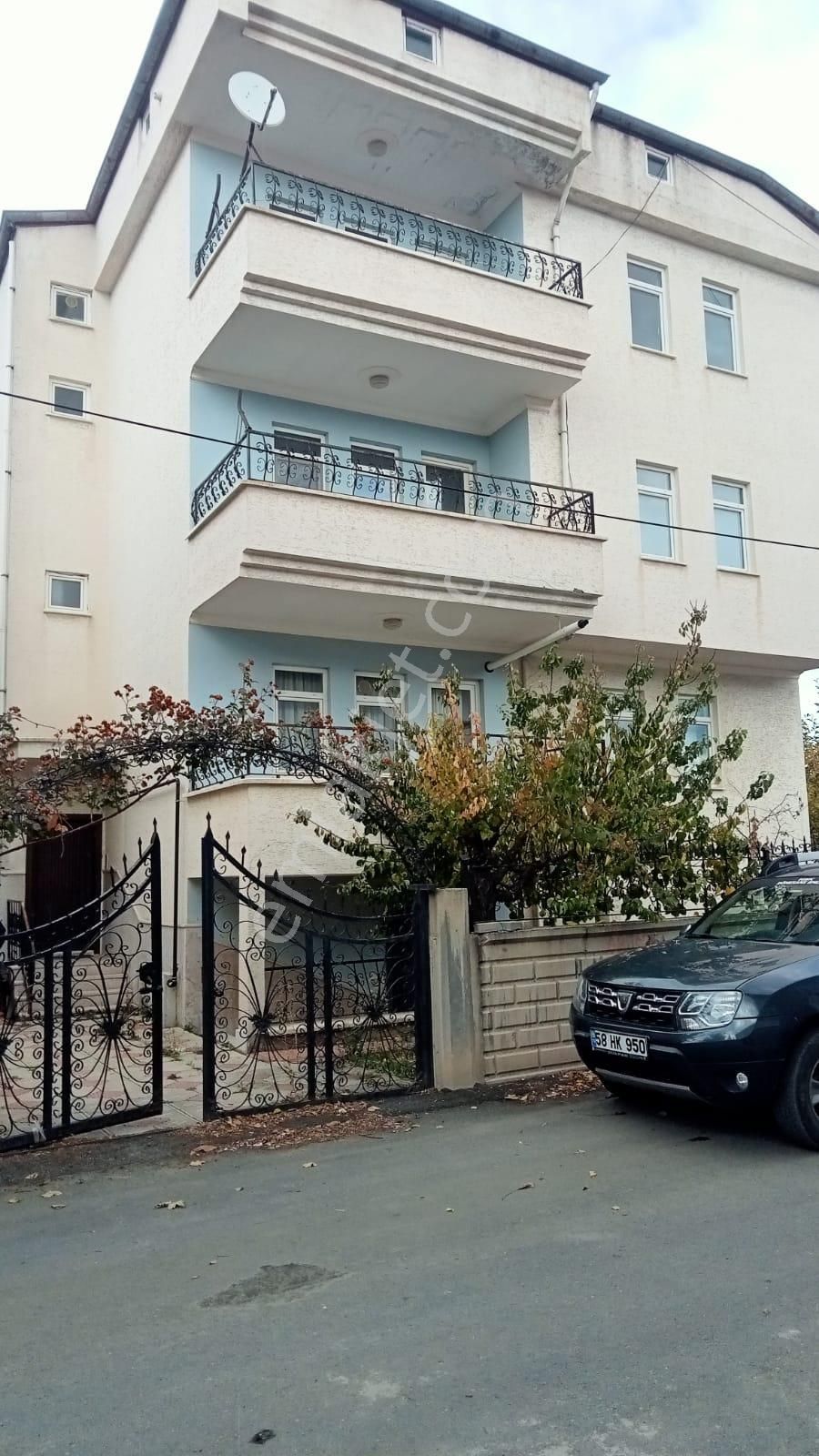 Şarkışla Hsk Rönesans Emlak^tan Esentepede Satılık Komple Bina - Görsel 4