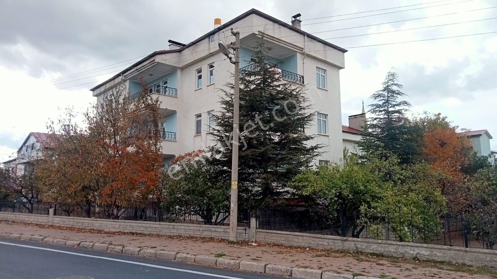 Şarkışla Hsk Rönesans Emlak^tan Esentepede Satılık Komple Bina - Görsel 3