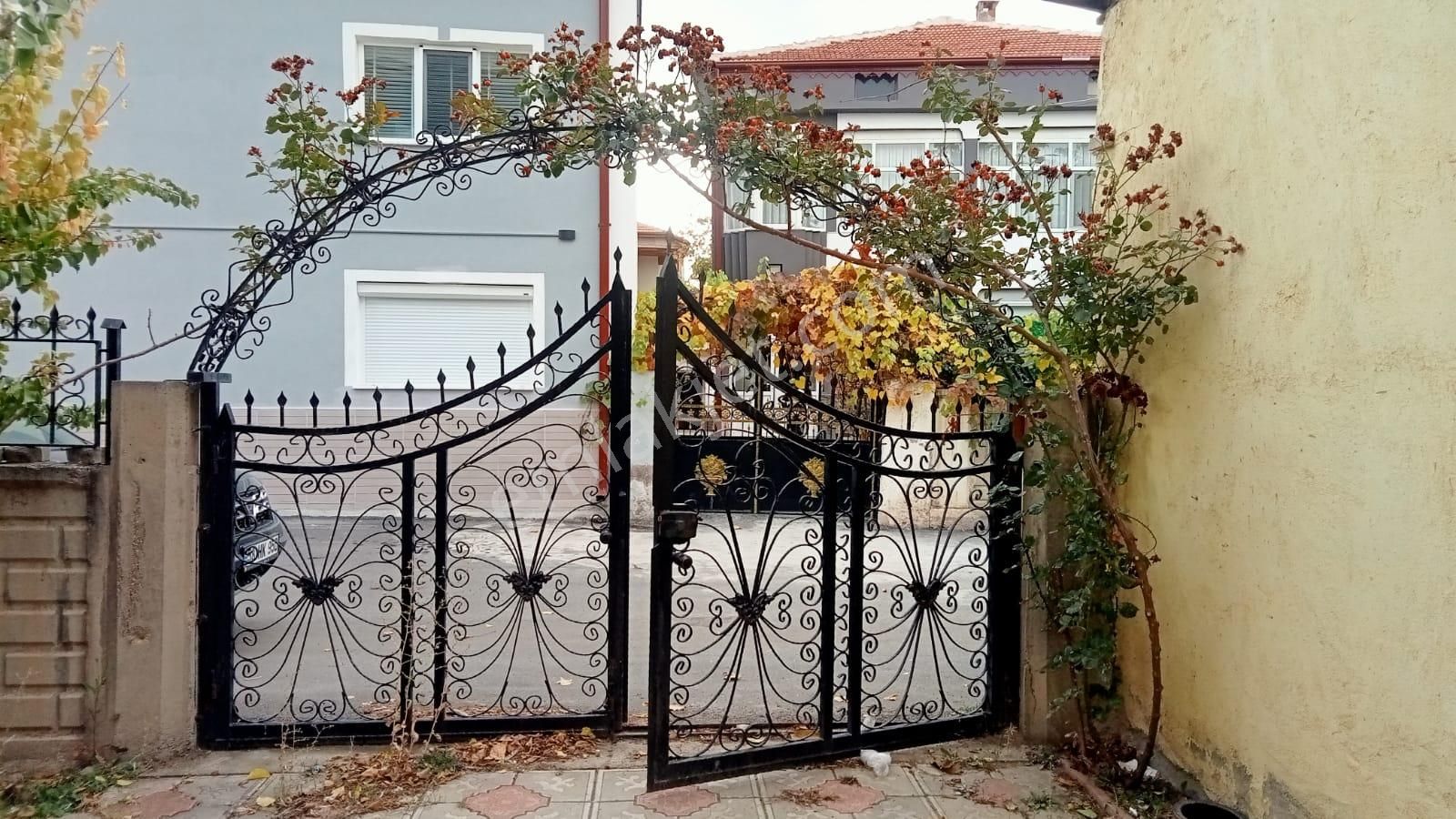 Şarkışla Hsk Rönesans Emlak^tan Esentepede Satılık Komple Bina - Görsel 6