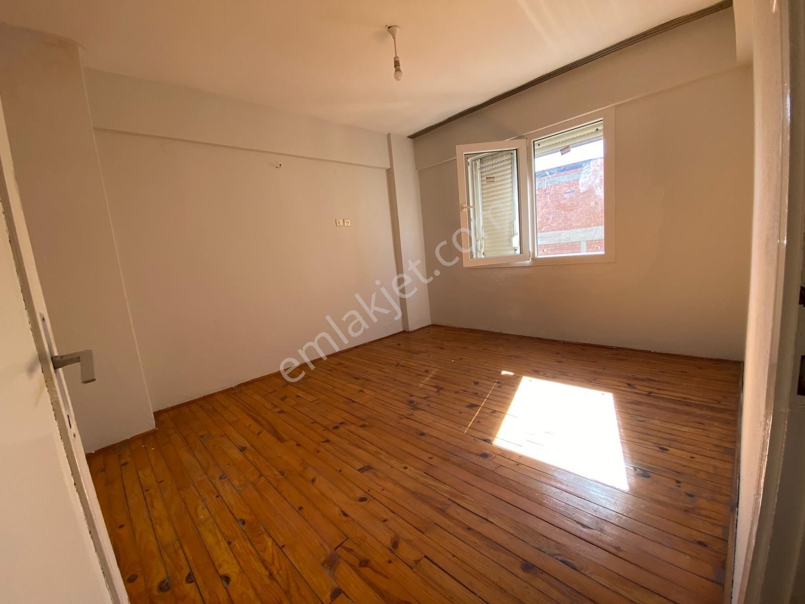 Aydın Nazilli Yöntem Emlaktan Aydoğdu Mahallesi Hürriyet Caddesi Üzerinde Kiralık 3+1 Daire - Görsel 7